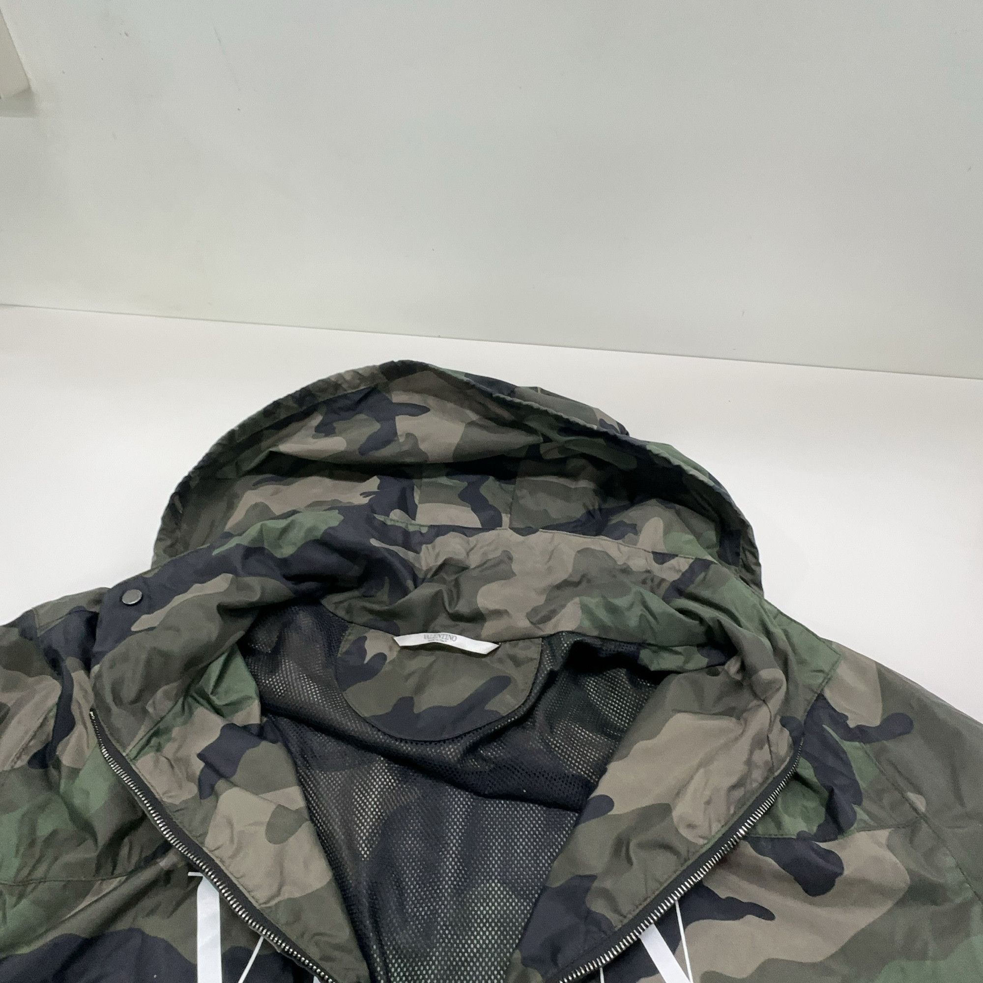 Valentino Valentino Camouflage VLTN Light Jacket Size L Size US L / EU 52-54 / 3 - 7 Thumbnail