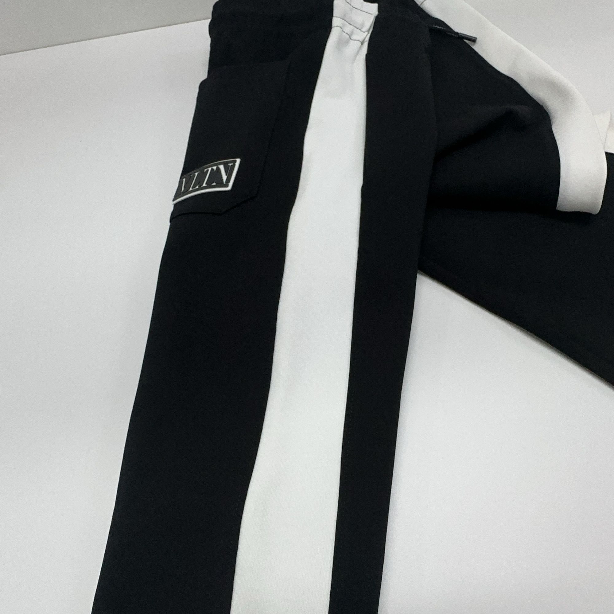 Valentino Valentino VLTN Logo Track Pants Size S Size US 30 / EU 46 - 9 Thumbnail