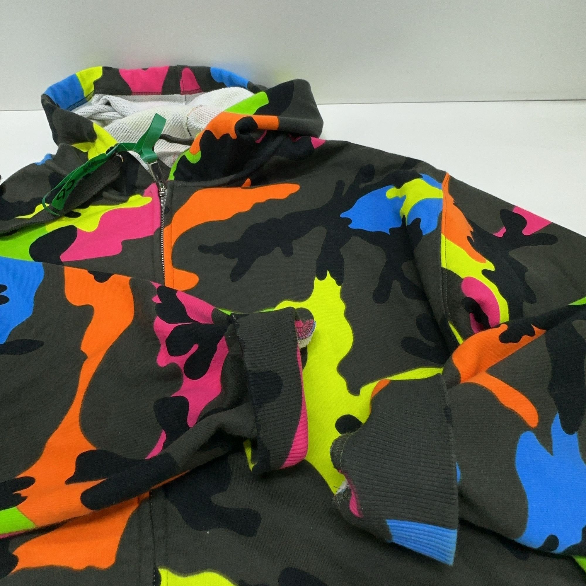 Valentino Valentino Camo Zip-Up Hoodie Size S Size US S / EU 44-46 / 1 - 6 Thumbnail