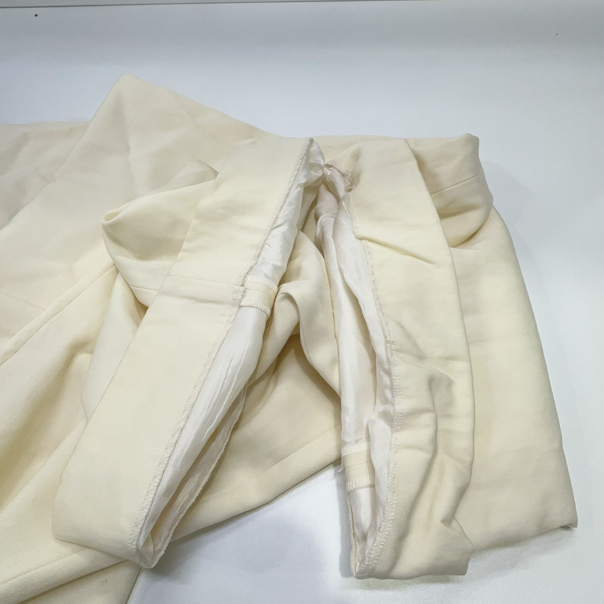 Valentino Valentino Wool Casual Pants Size 34 Size US 34 / EU 50 - 9 Thumbnail