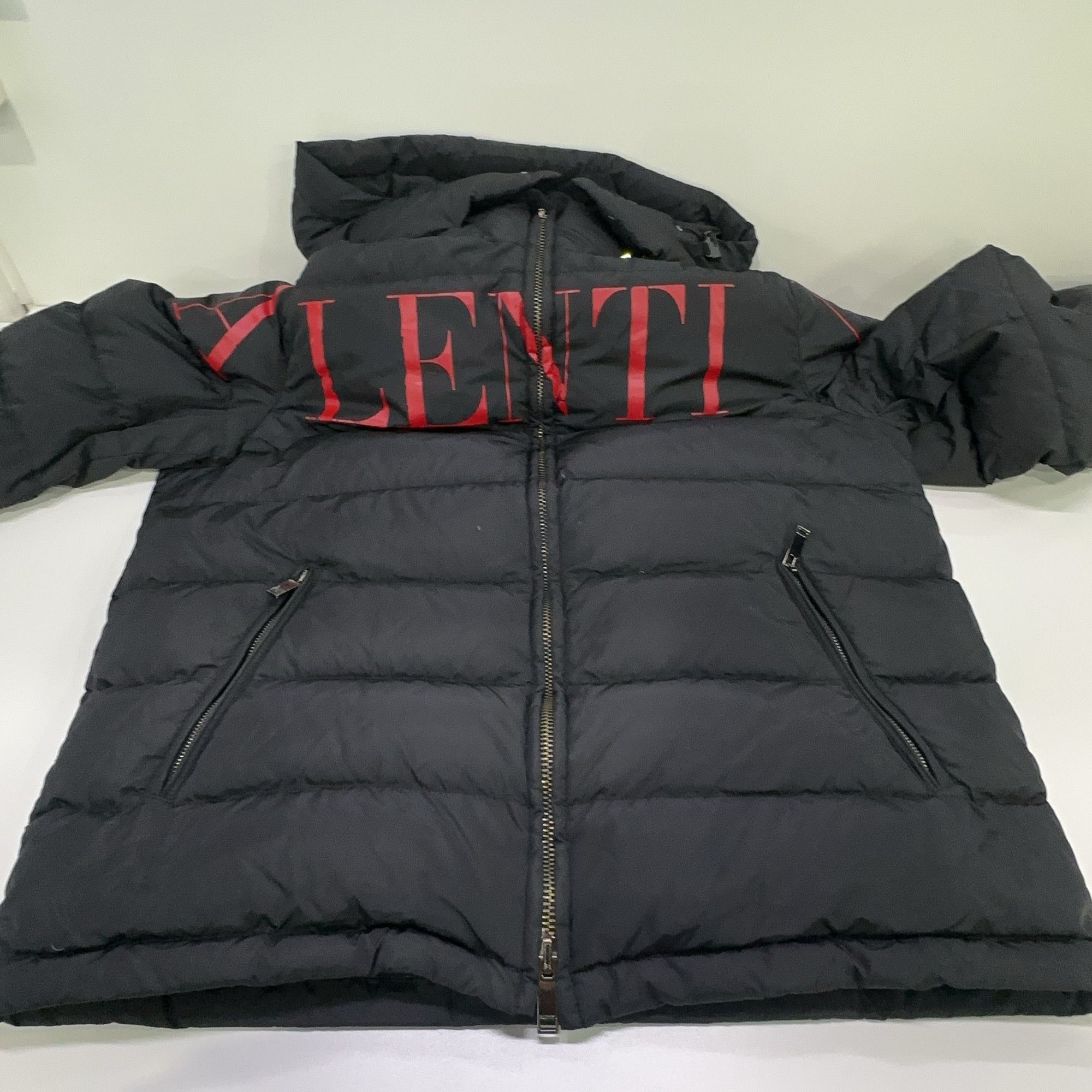 Valentino Valentino Logo Hooded Down Jacket Size 50 Size US M / EU 48-50 / 2 - 14 Thumbnail