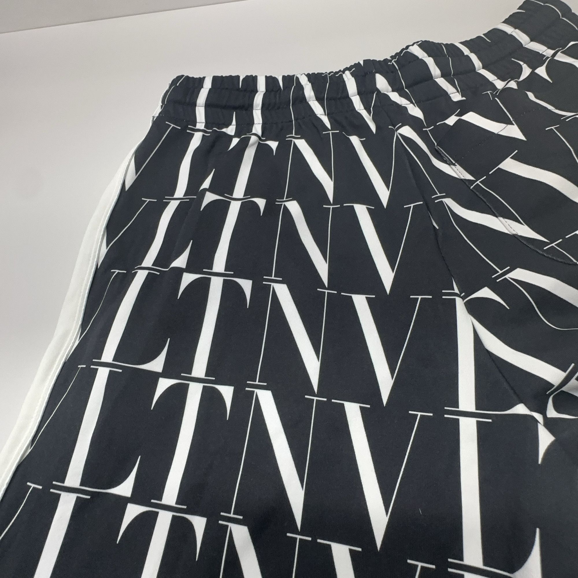 Valentino Valentino VLTN Logo Print Joggers Size M Size US 32 / EU 48 - 6 Thumbnail