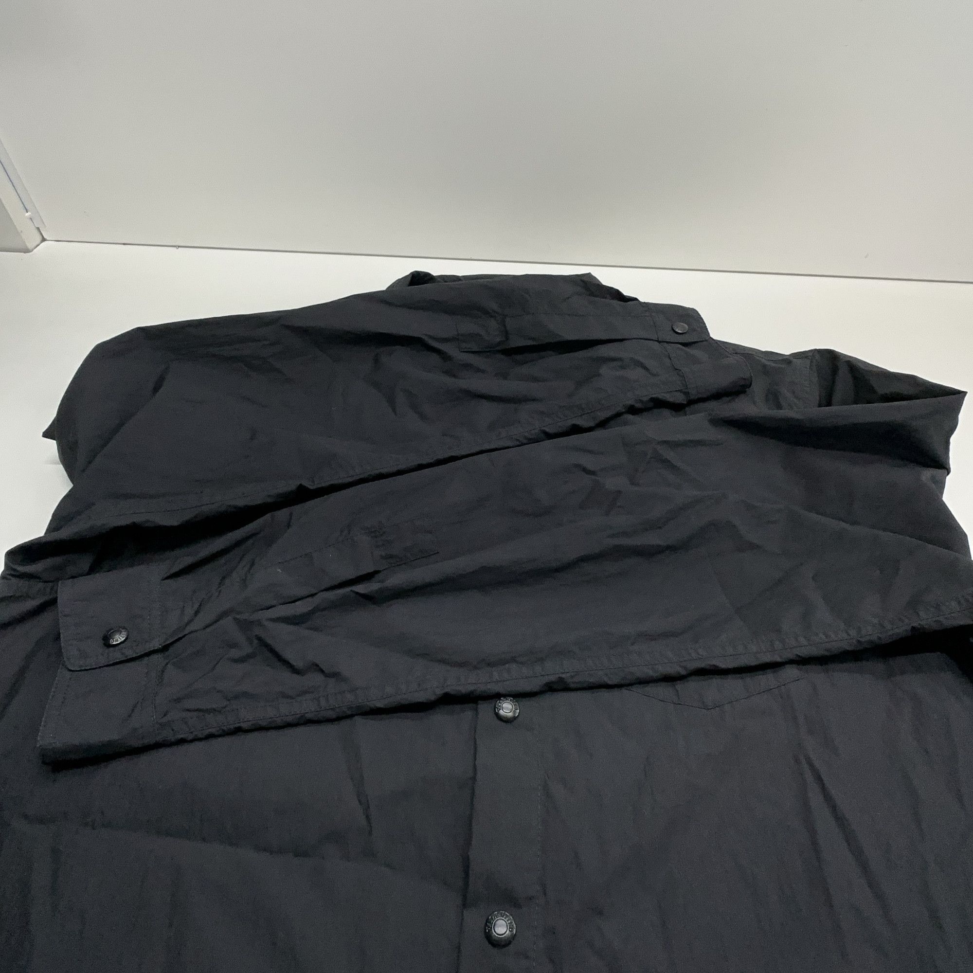 Valentino Valentino VLTN Logo Patch Button Up Shirt US L Size US L / EU 52-54 / 3 - 6 Thumbnail