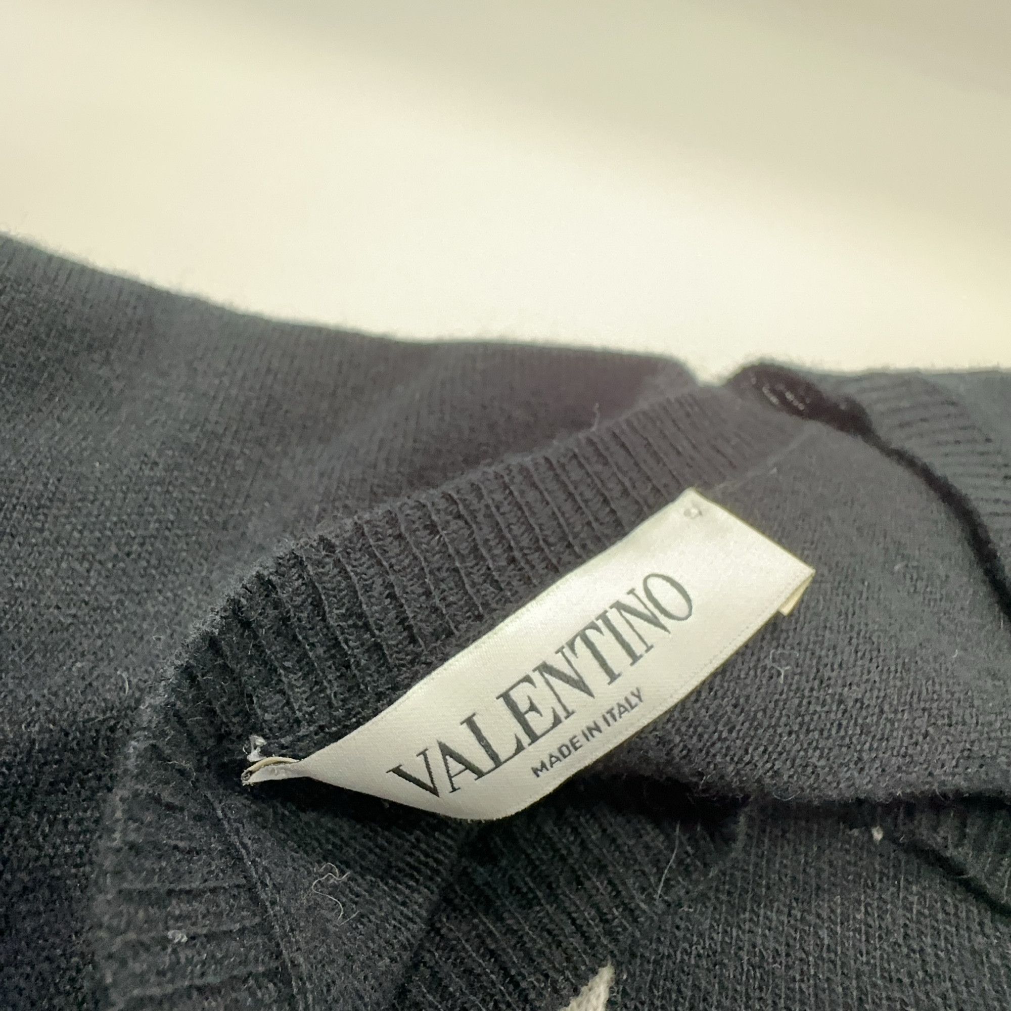 Valentino Valentino VLTN Logo Knit Sweater Size M Size US M / EU 48-50 / 2 - 3 Thumbnail