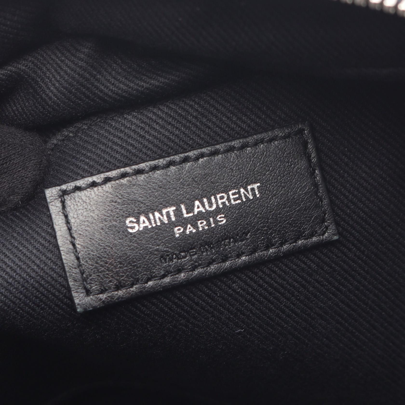 Yves Saint Laurent Yves Saint Laurent Saint Laurent Paris LOU CAMERA BAG leather shoulder bag Leather Shoulder Bag 520534 DUTY FREE for USA Size ONE SIZE - 4 Thumbnail