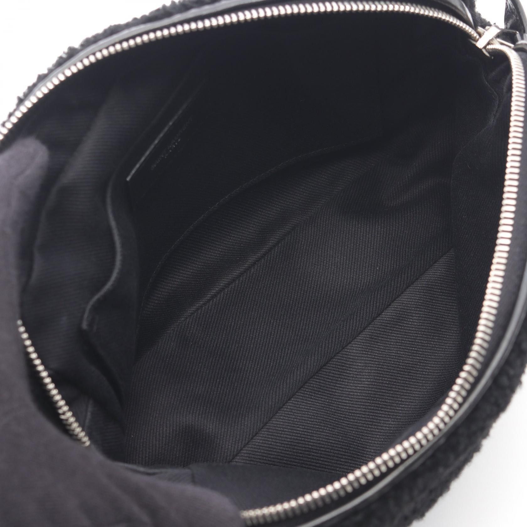 Yves Saint Laurent Yves Saint Laurent Saint Laurent Paris LOU CAMERA BAG leather shoulder bag Leather Shoulder Bag 520534 DUTY FREE for USA Size ONE SIZE - 3 Thumbnail