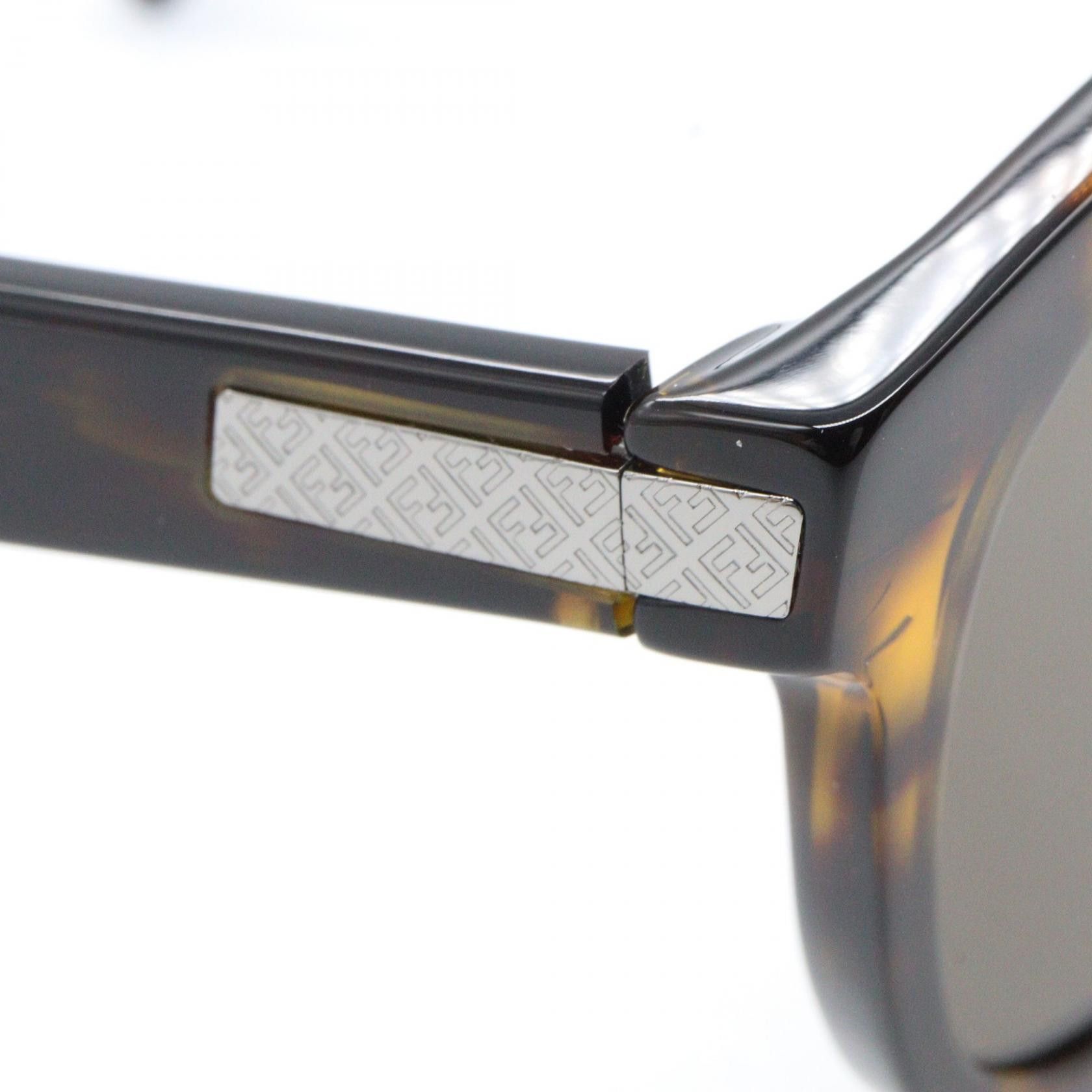 Fendi Fendi Fendi Sunglasses Plastic / Synthetic Sunglasses 40092I 52E DUTY FREE for USA Size ONE SIZE - 7 Thumbnail