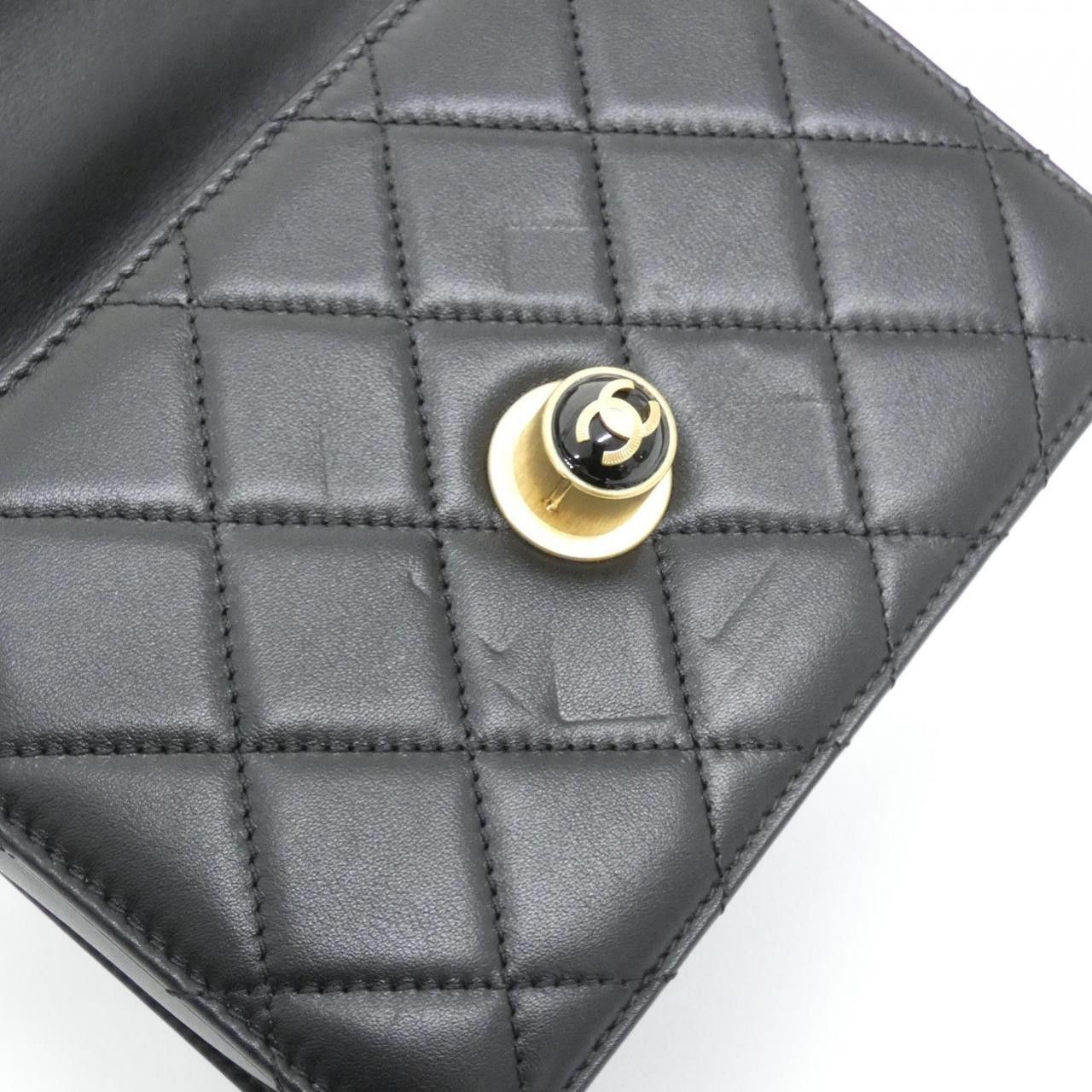Chanel Chanel Chanel Calfskin Bag Leather Crossbody Bag AS1889 DUTY FREE for USA Size ONE SIZE - 4 Thumbnail