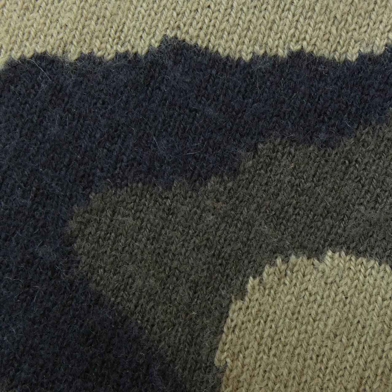Valentino Valentino Valentino Wool Knit Textile Tops DUTY FREE for USA Size ONE SIZE - 7 Thumbnail