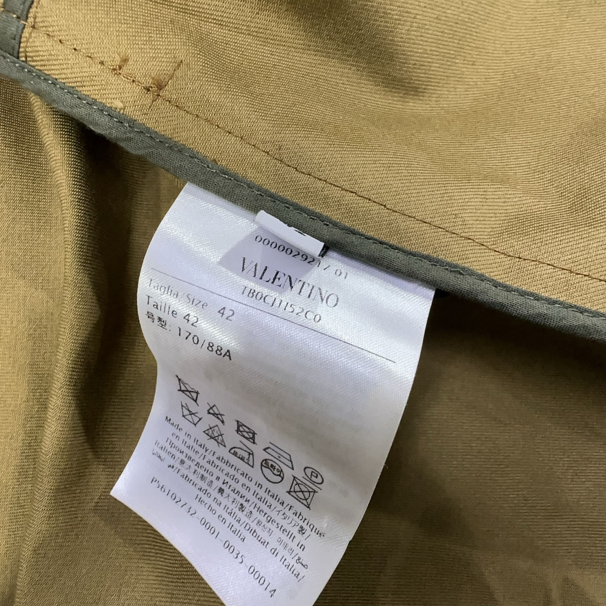 Valentino Valentino V Logo Light Jacket Size 42 Size US XS / EU 42 / 0 - 5 Thumbnail