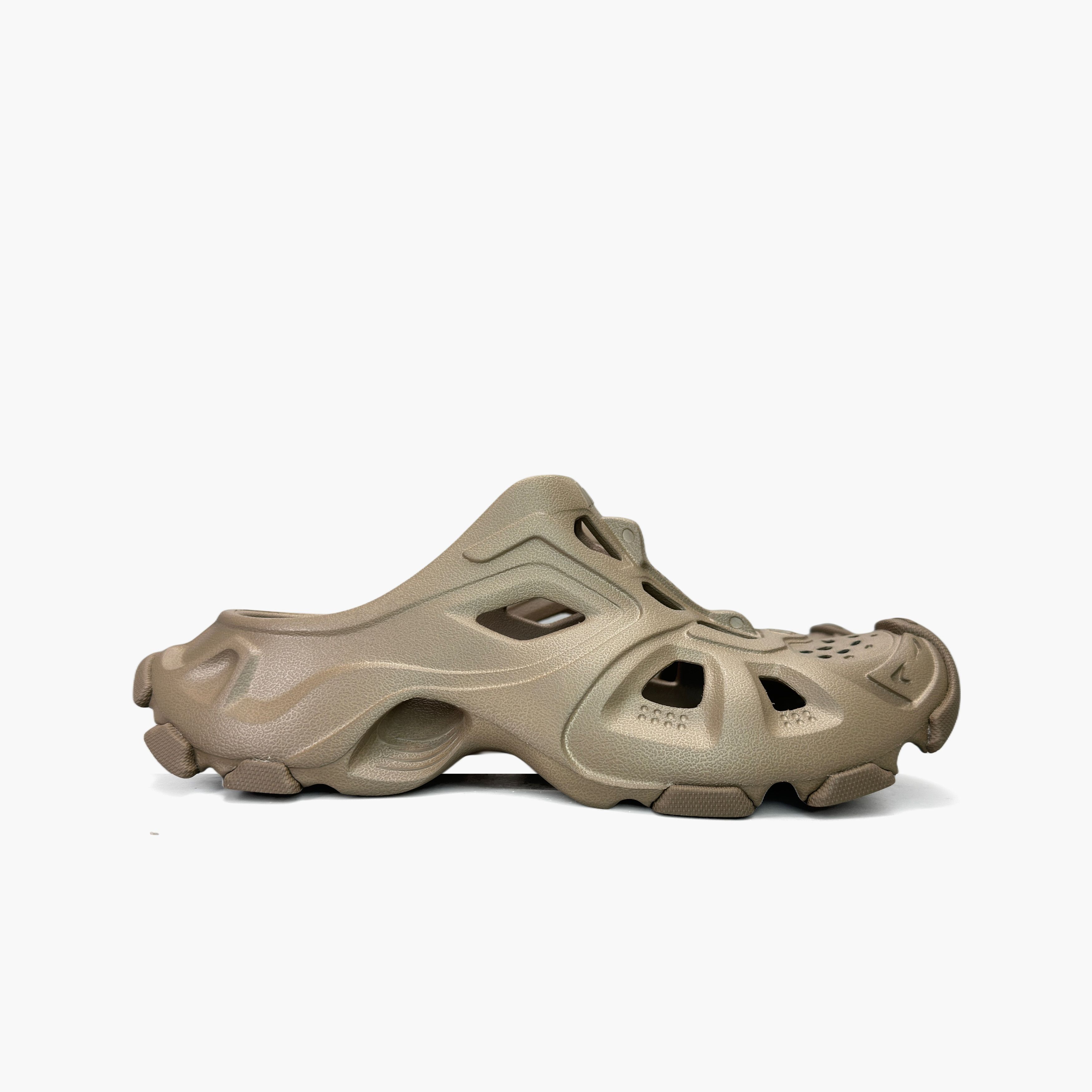 Balenciaga Balenciaga Molded Clog Sandals Brown Size 9 Size US 9 / EU 42 - 4 Thumbnail