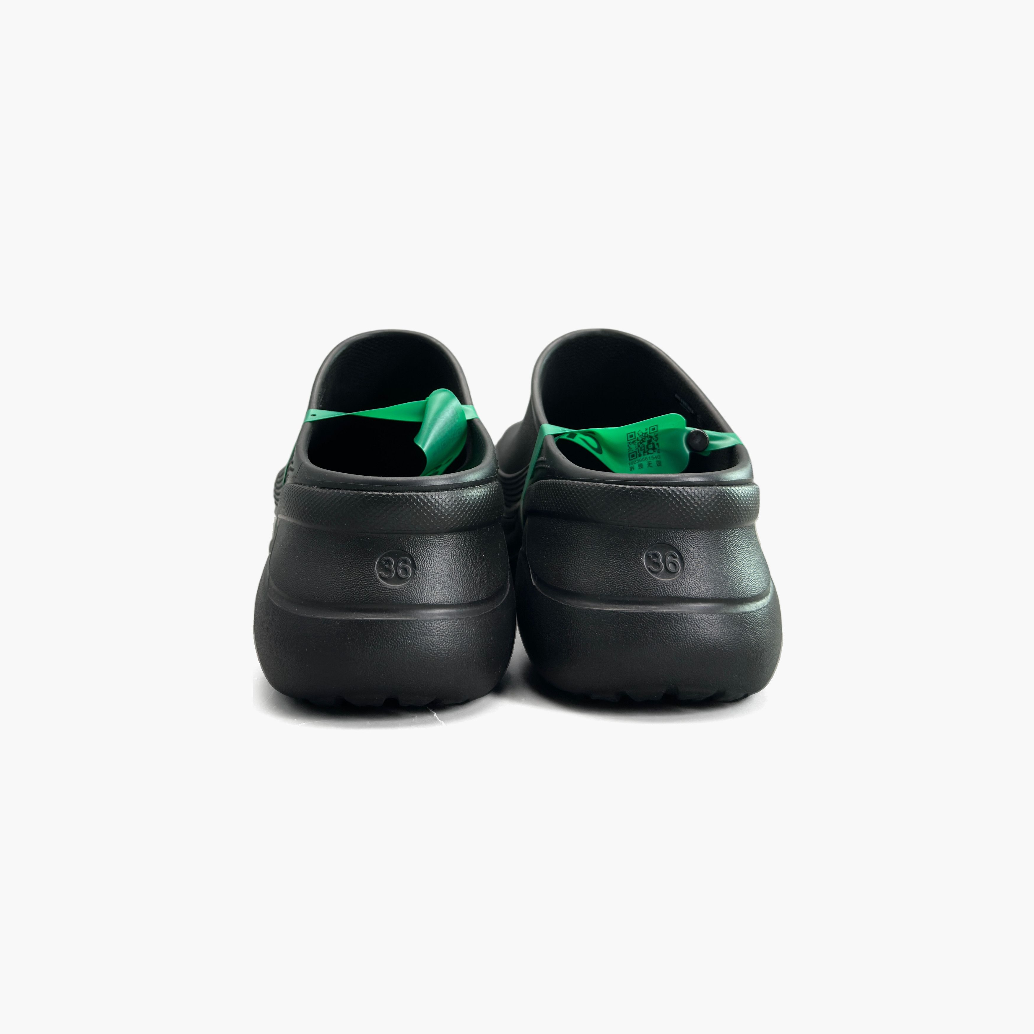 Balenciaga Balenciaga x Crocs Clogs Size 36 Size US 6 / IT 36 - 6 Thumbnail