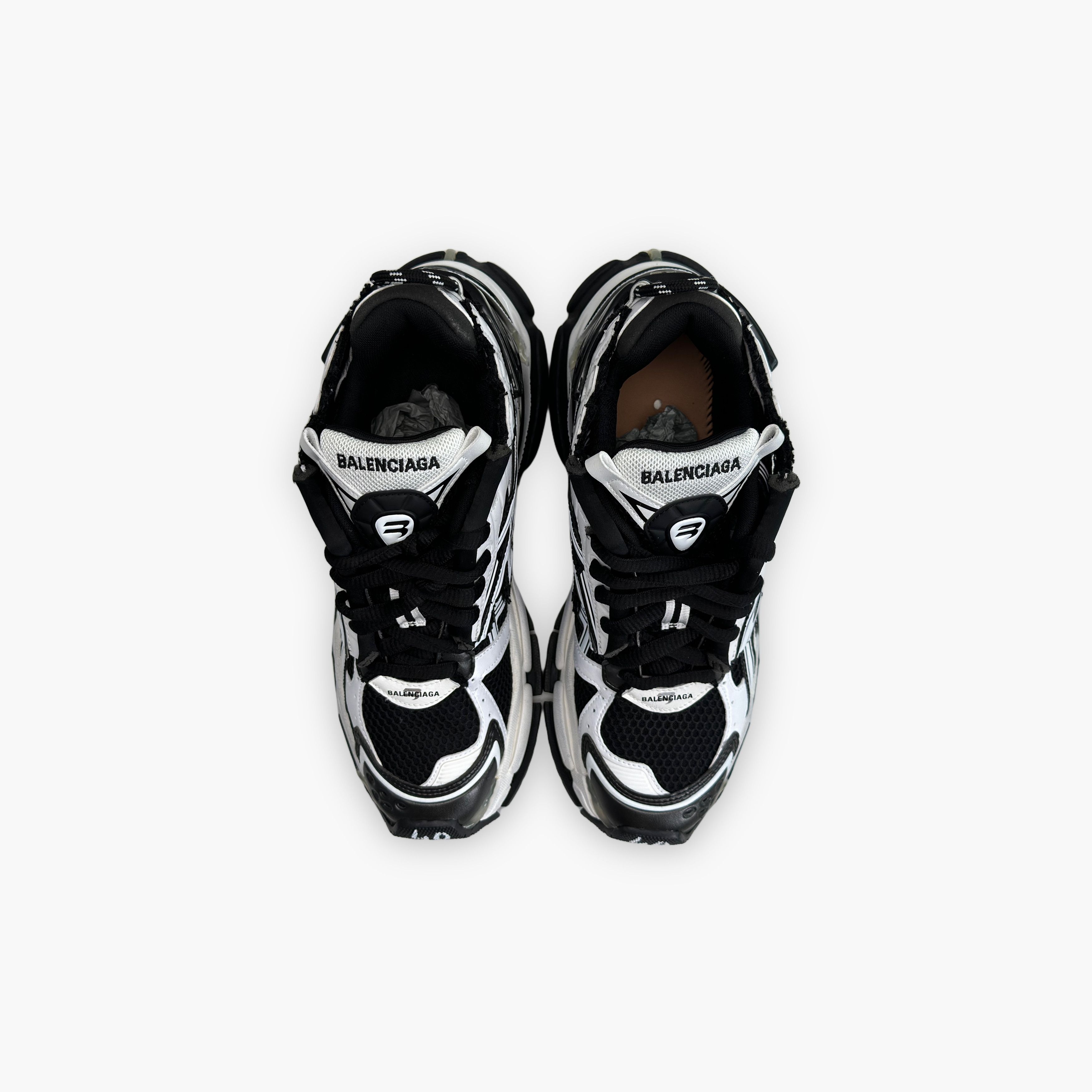 Balenciaga Balenciaga Black White Runner Sneakers Size 40 Size US 7 / EU 40 - 9 Thumbnail