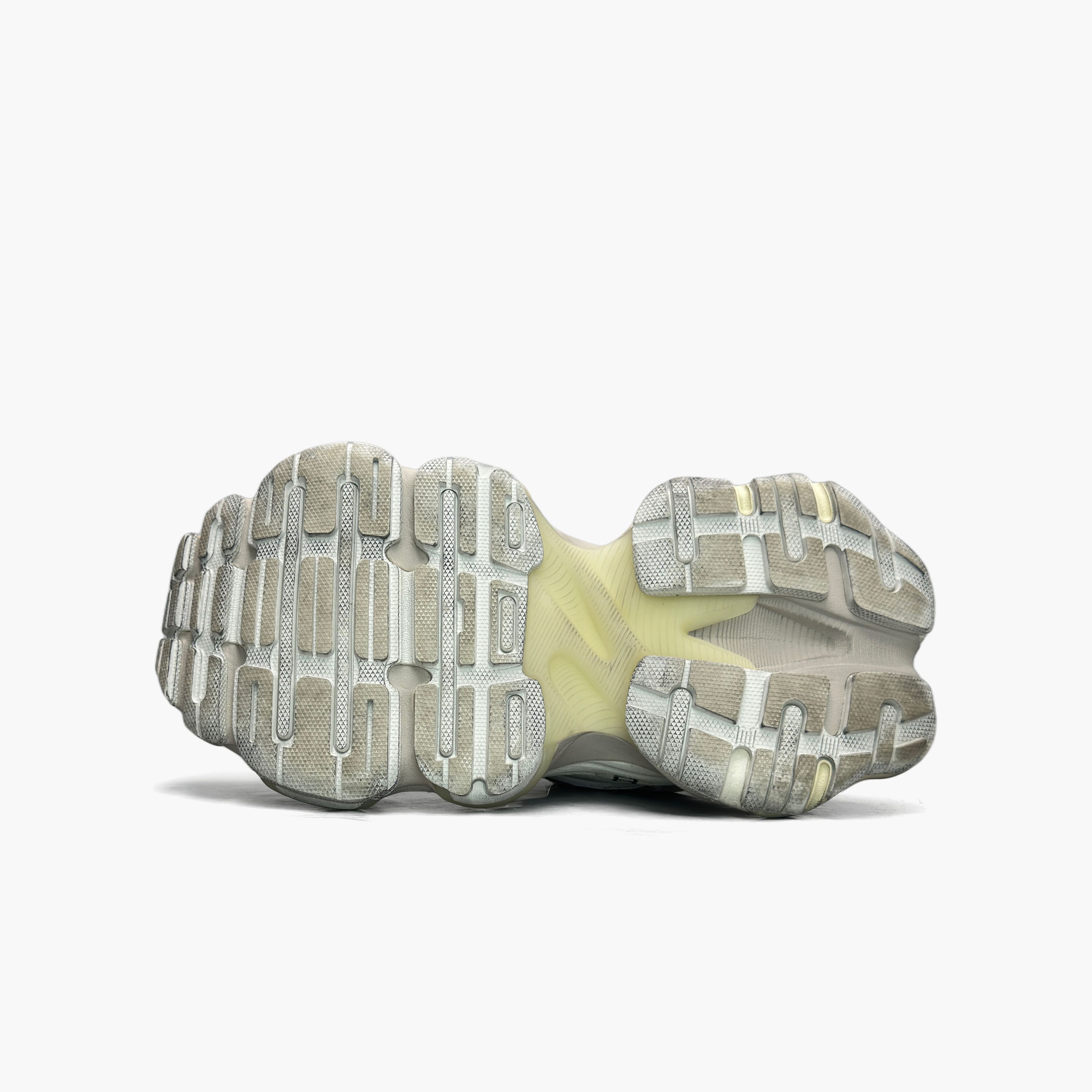 Balenciaga Balenciaga Cargo Sneakers Size 37 Size US 7 / IT 37 - 8 Thumbnail