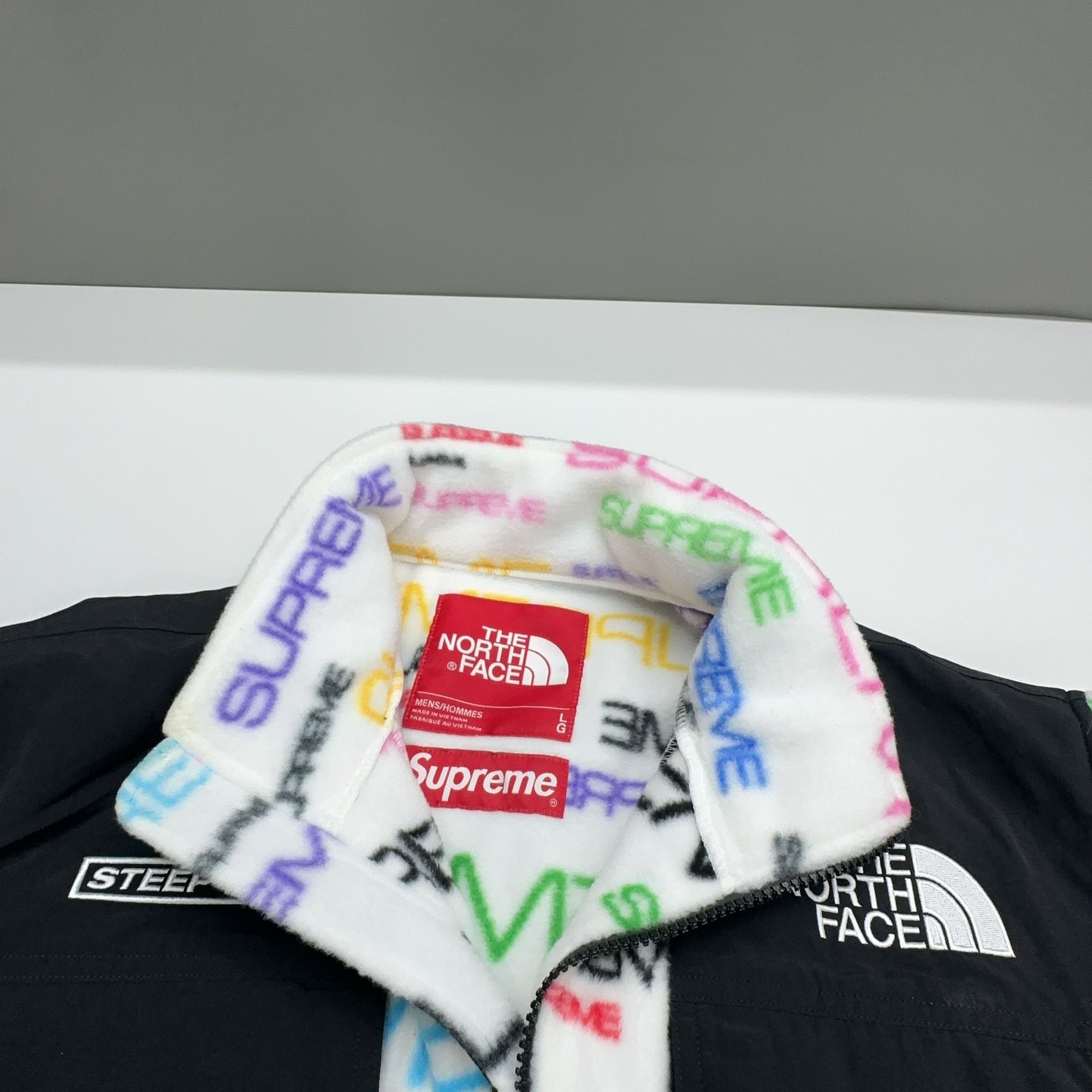Supreme Supreme x The North Face Multi Logo Steep Tech Jacket L Size US L / EU 52-54 / 3 - 7 Thumbnail