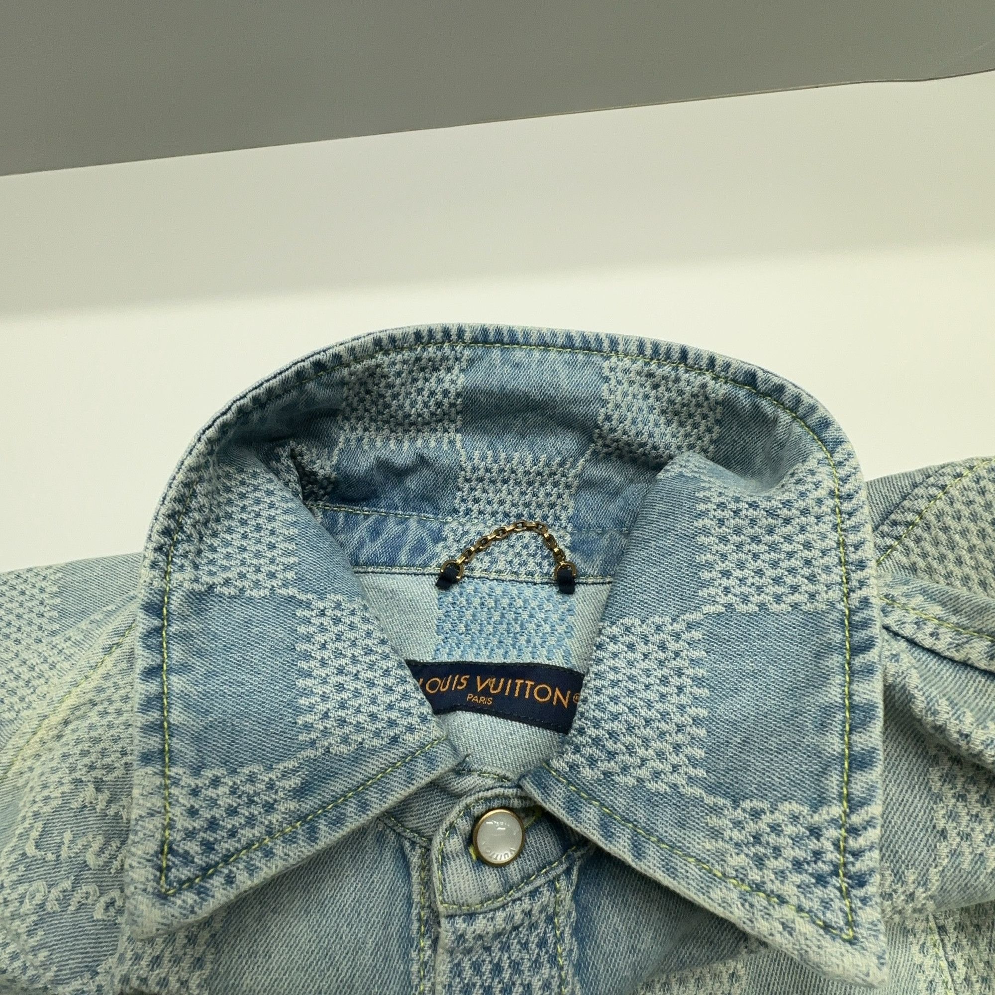 Louis Vuitton Louis Vuitton Checkered Denim Short Sleeve Shirt Size S Size US S / EU 44-46 / 1 - 12 Thumbnail