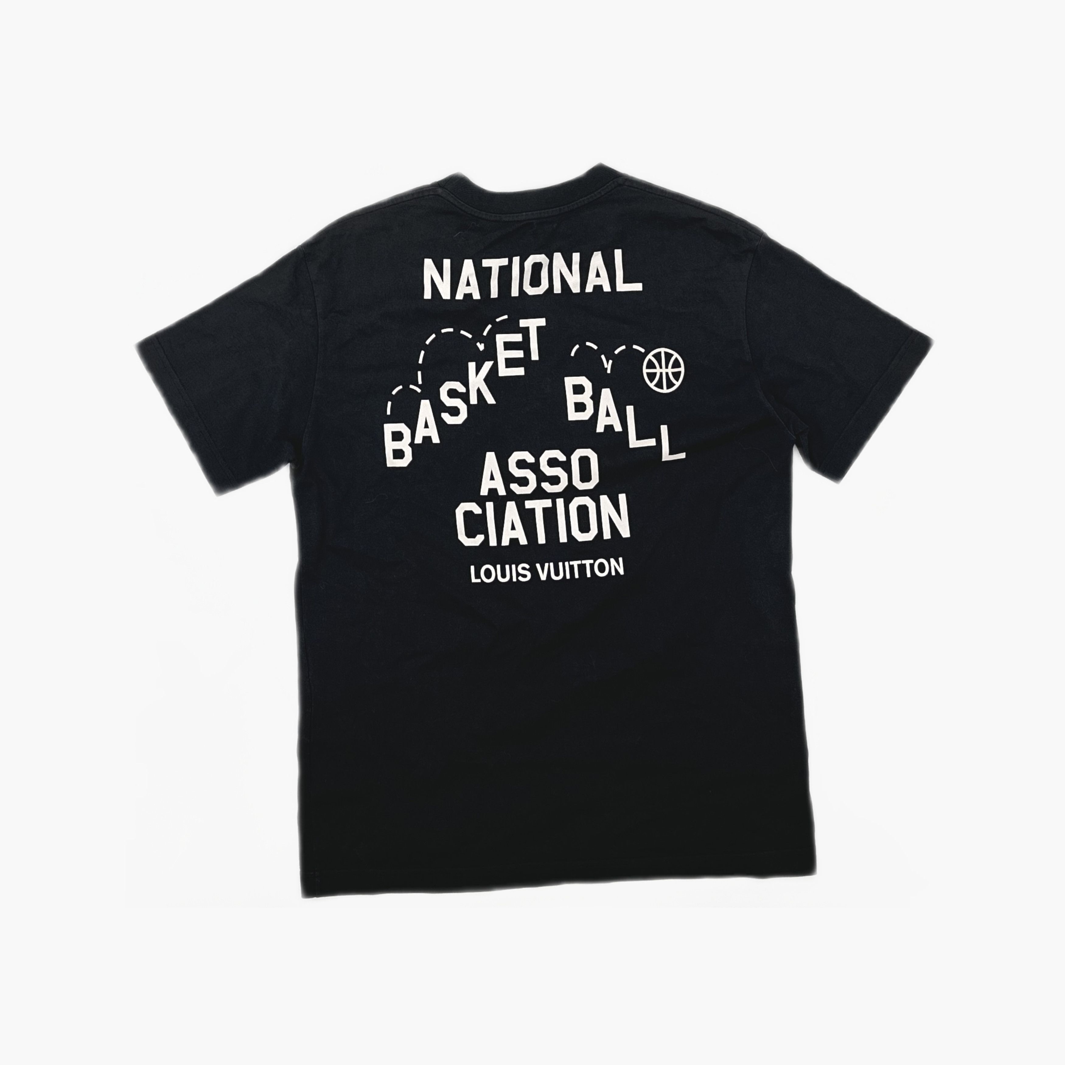 Louis Vuitton Louis Vuitton x NBA Logo T-Shirt Size S Size US S / EU 44-46 / 1 - 2 Thumbnail