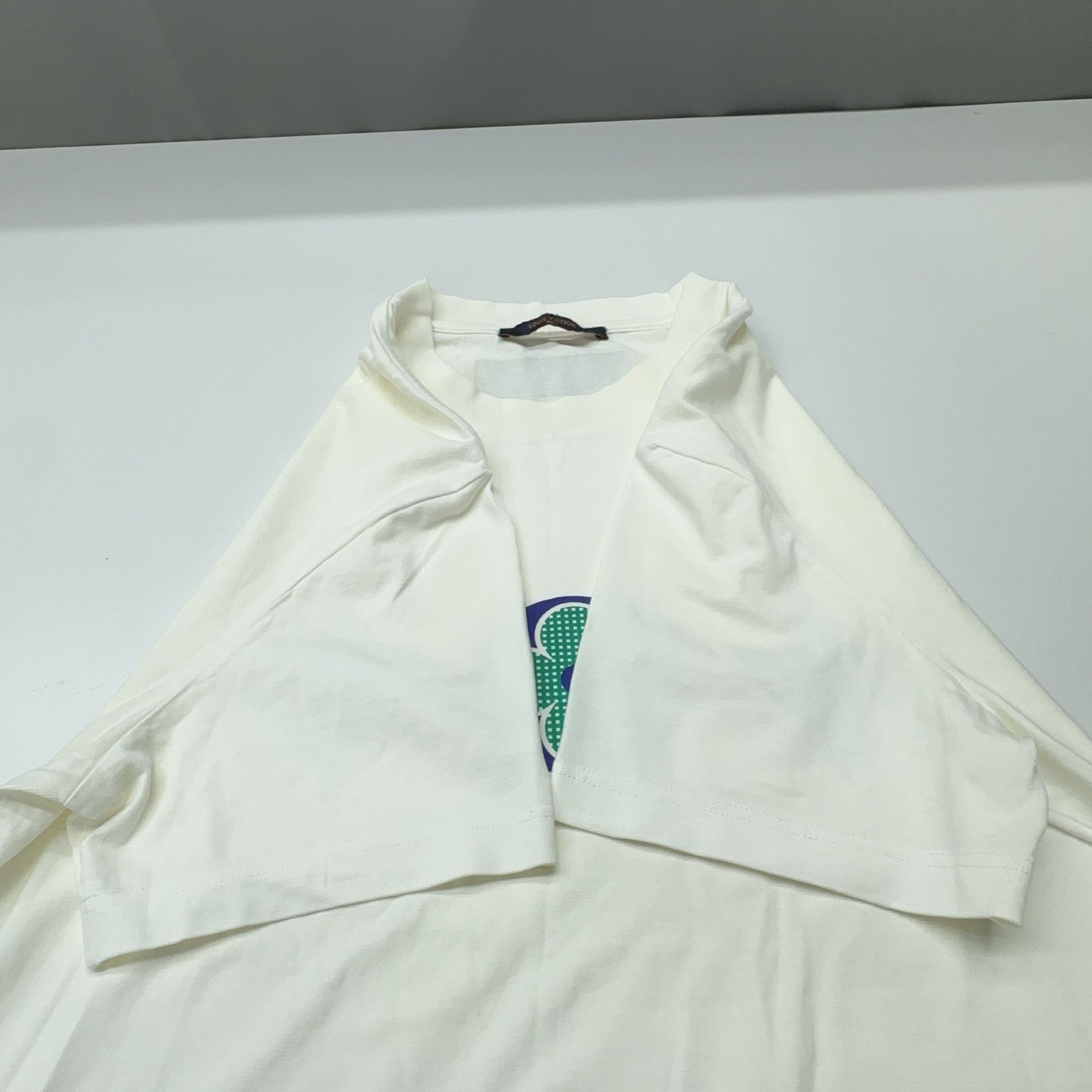 Louis Vuitton Louis Vuitton Monogram Graphic T-Shirt Size S Size US S / EU 44-46 / 1 - 7 Thumbnail