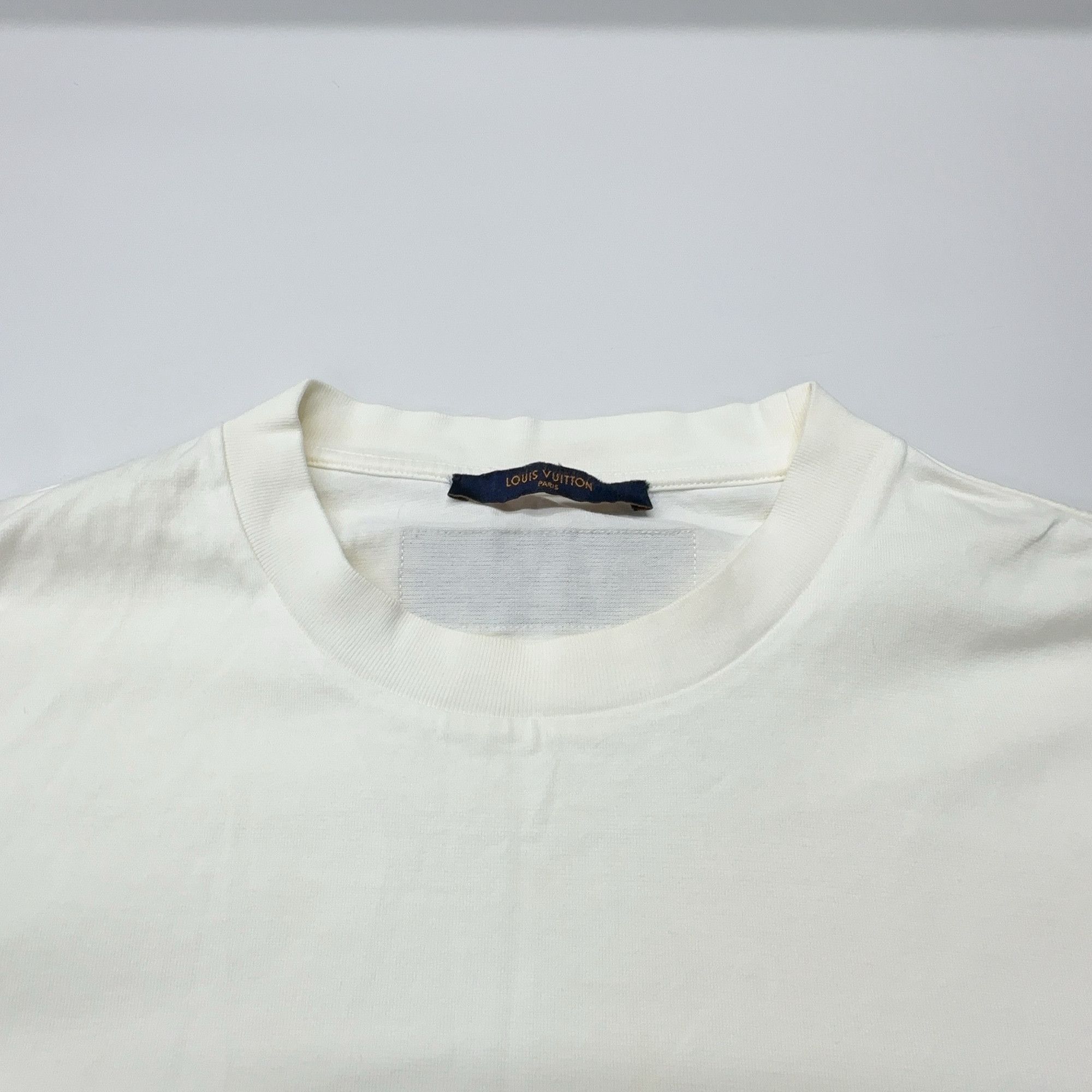 Louis Vuitton Louis Vuitton Monogram Graphic T-Shirt Size S Size US S / EU 44-46 / 1 - 6 Thumbnail