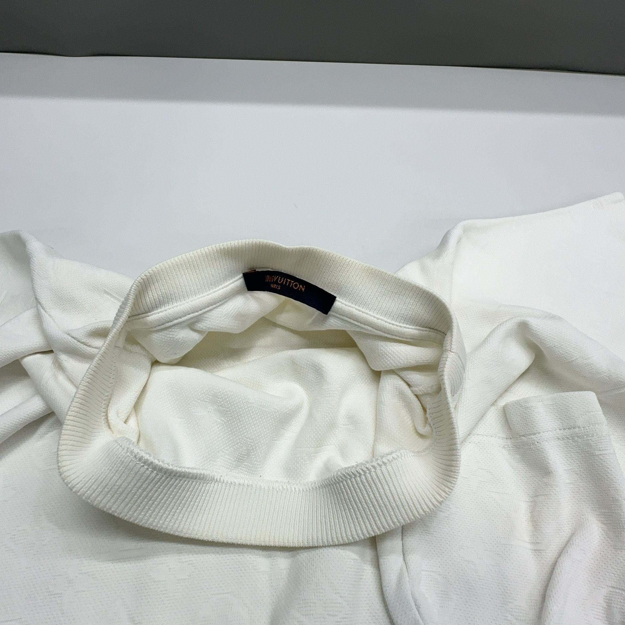 Louis Vuitton Louis Vuitton Monogram Pocket T-Shirt Size S Size US S / EU 44-46 / 1 - 5 Thumbnail