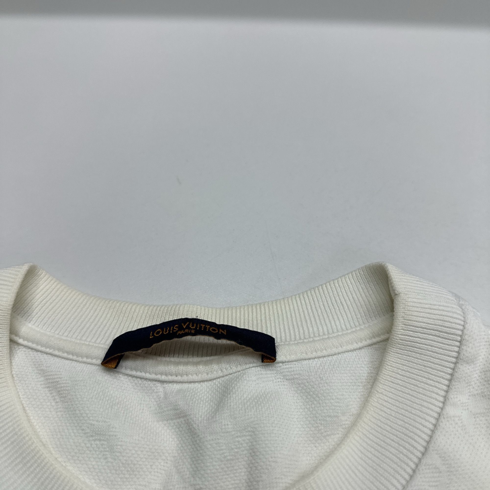 Louis Vuitton Louis Vuitton Monogram Pocket T-Shirt Size S Size US S / EU 44-46 / 1 - 3 Thumbnail