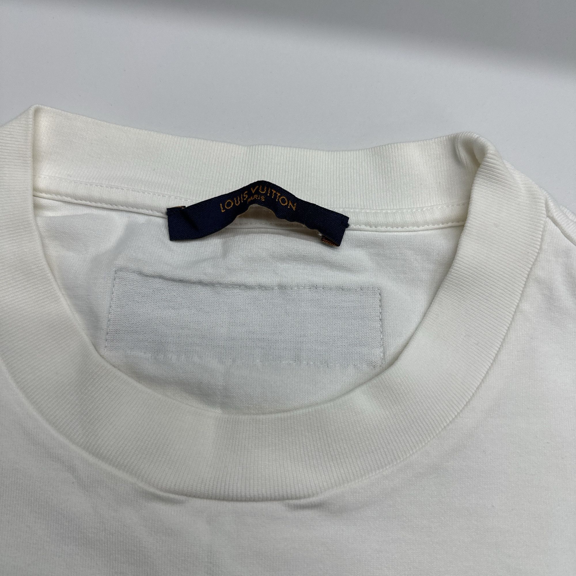 Louis Vuitton Louis Vuitton Graphic Monogram T-Shirt Size M Size US M / EU 48-50 / 2 - 3 Thumbnail