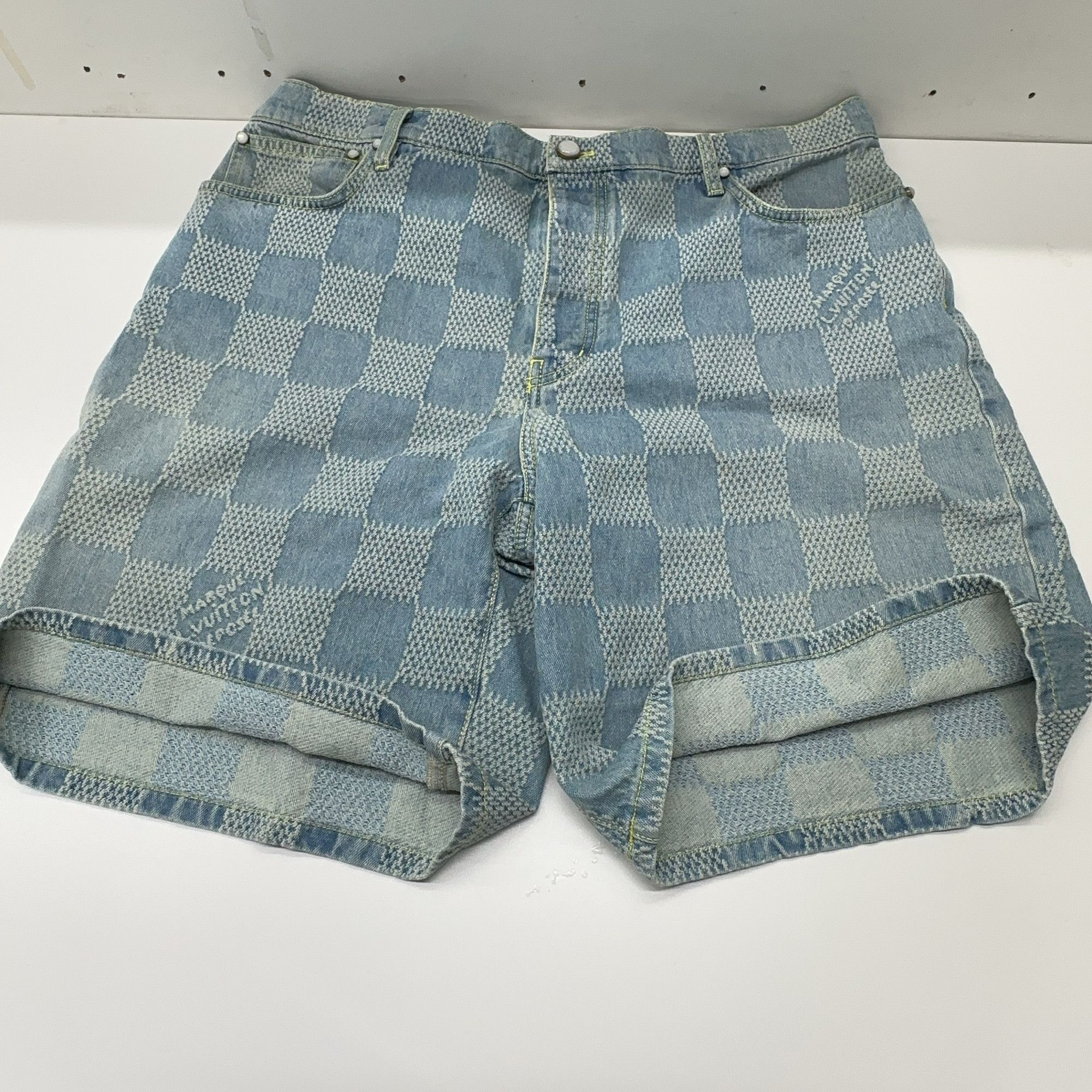 Louis Vuitton Louis Vuitton Damier Check Shorts US 36 Size US 36 / EU 52 - 7 Thumbnail