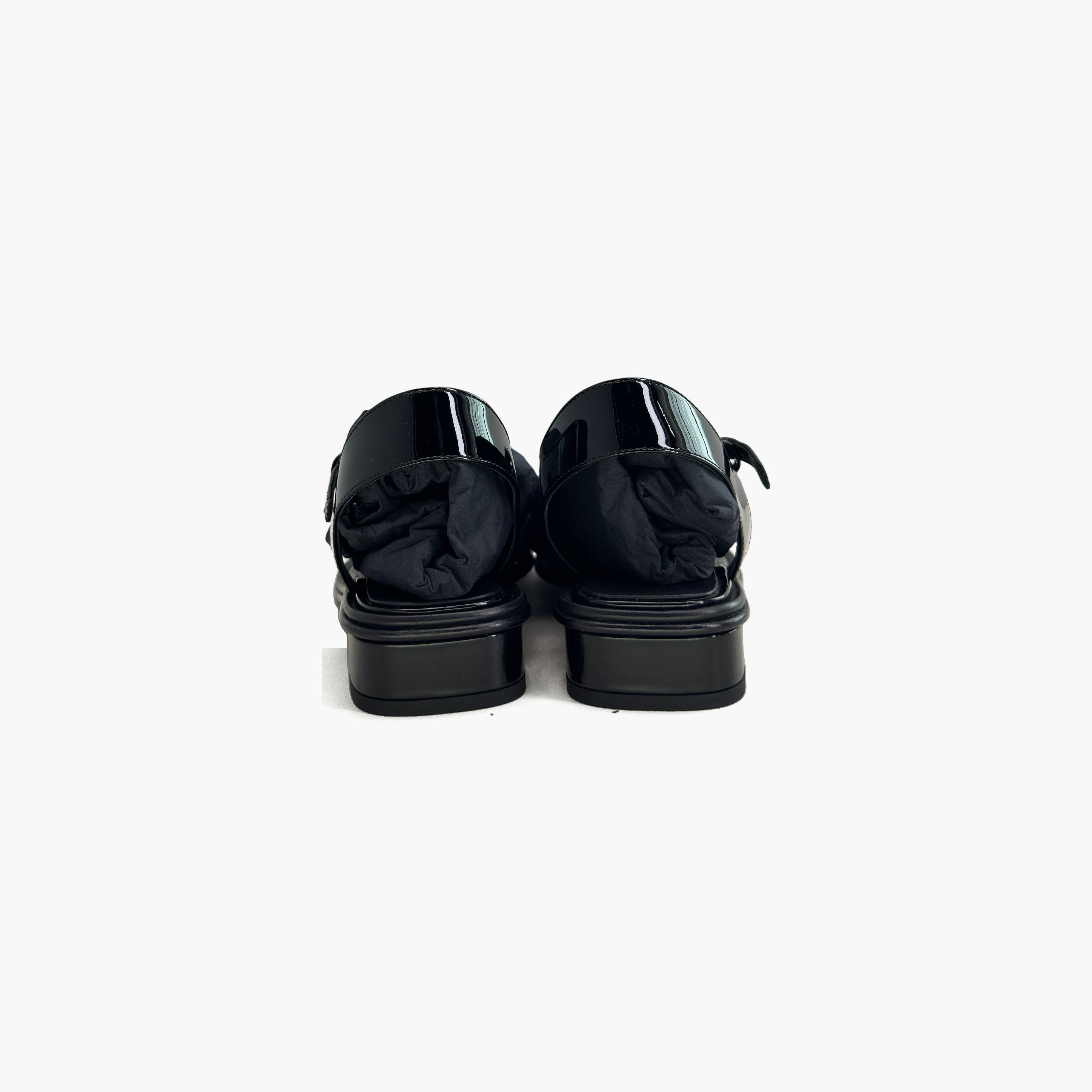 Chanel CHANEL Camellia Patent Leather Sandals Size 36.5 Size US 5.5 / IT 35.5 - 6 Thumbnail