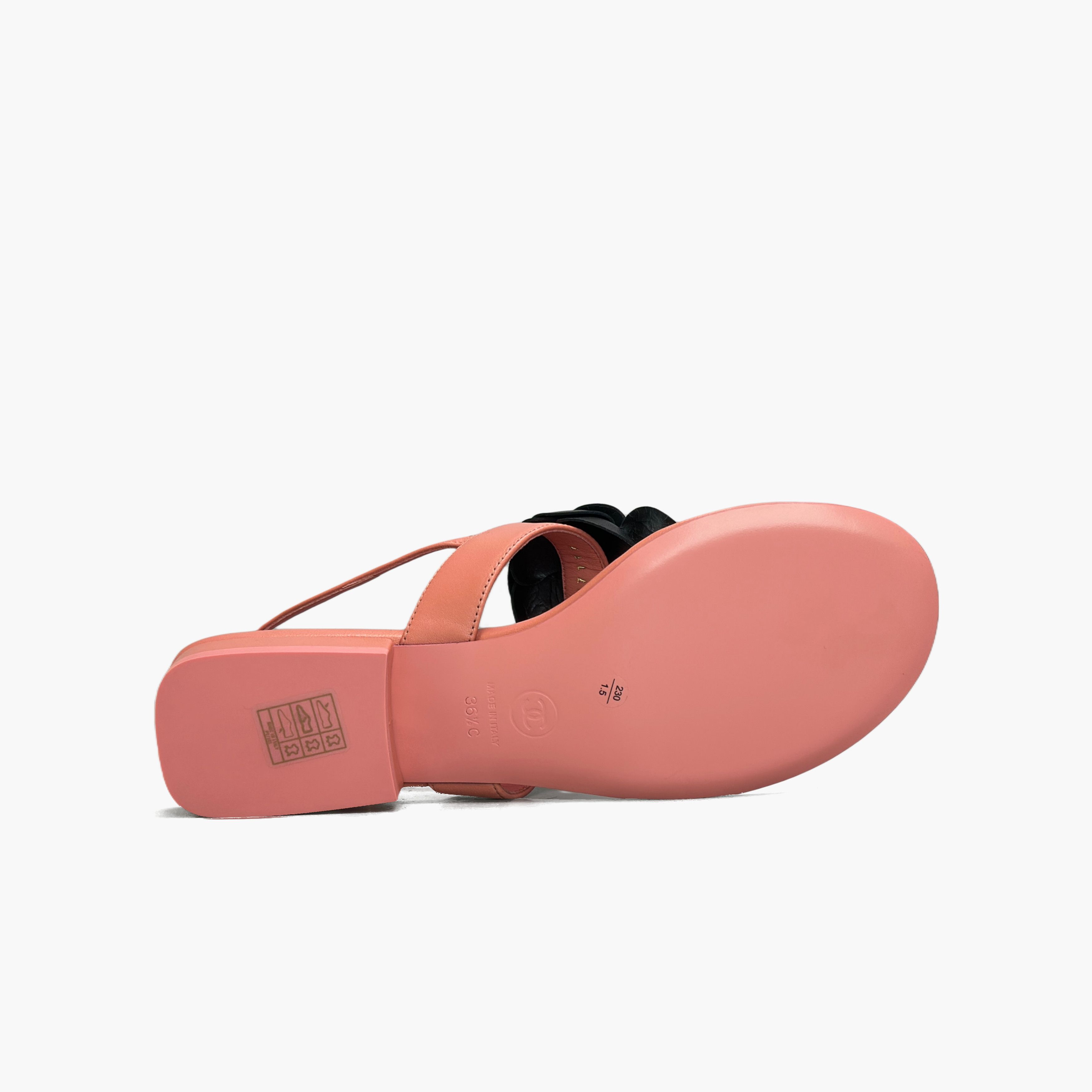 Chanel CHANEL Camellia Leather Thong Sandals Size 36.5 Size US 6.5 / IT 36.5 - 7 Thumbnail