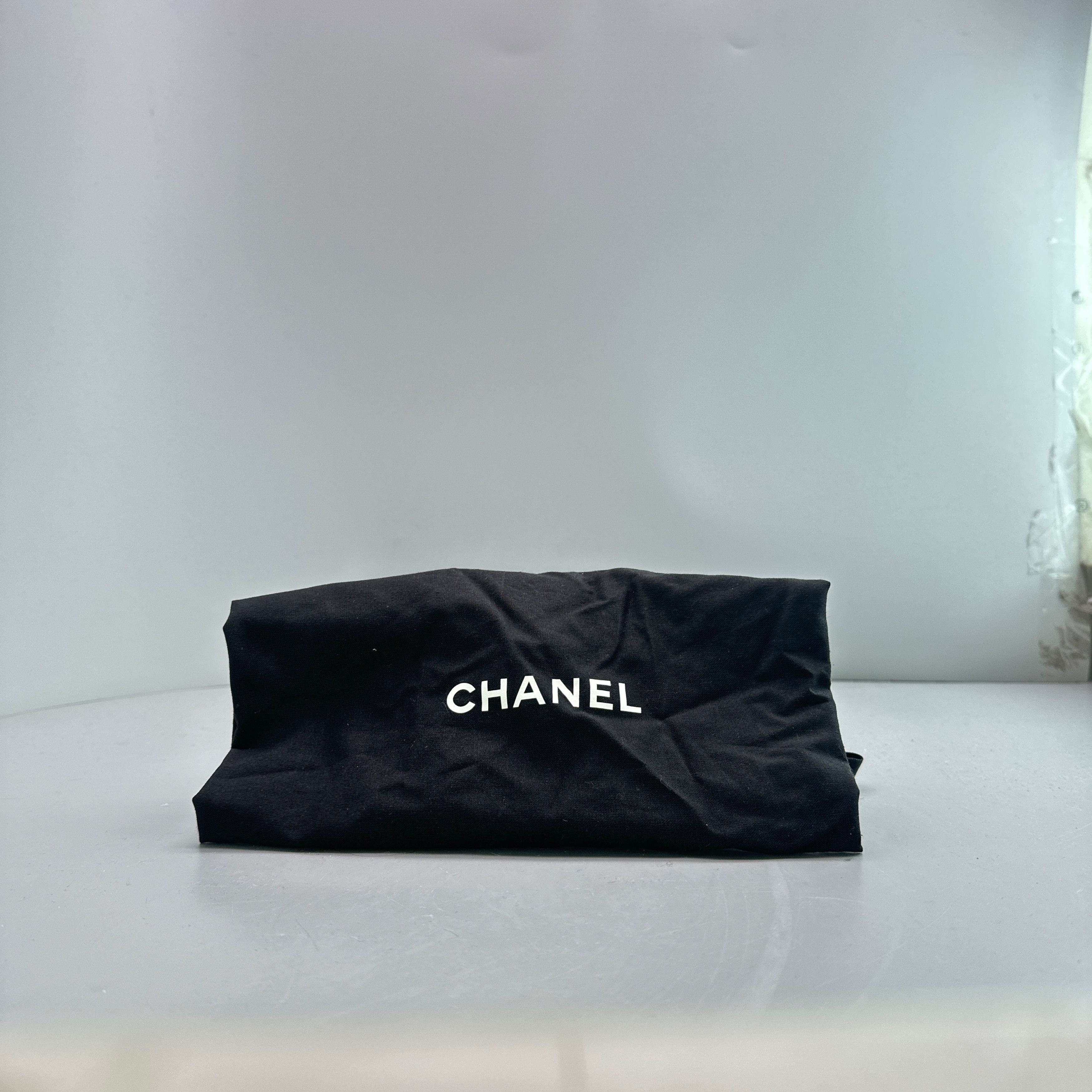 Chanel CHANEL Camellia Leather Thong Sandals Size 36.5 Size US 6.5 / IT 36.5 - 10 Thumbnail