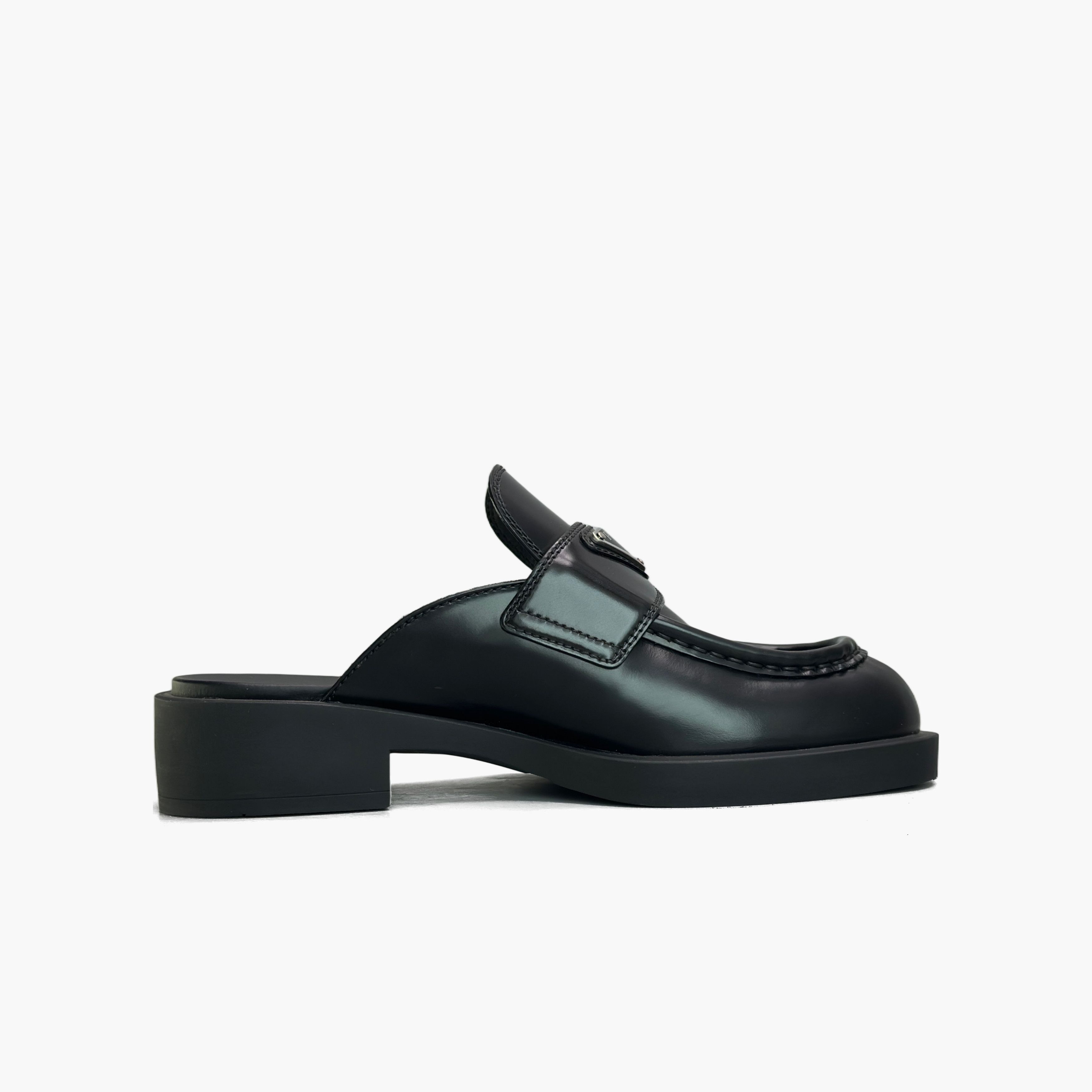 Prada Prada Logo Plaque Leather Mules Size 36 Size US 6 / IT 36 - 2 Thumbnail