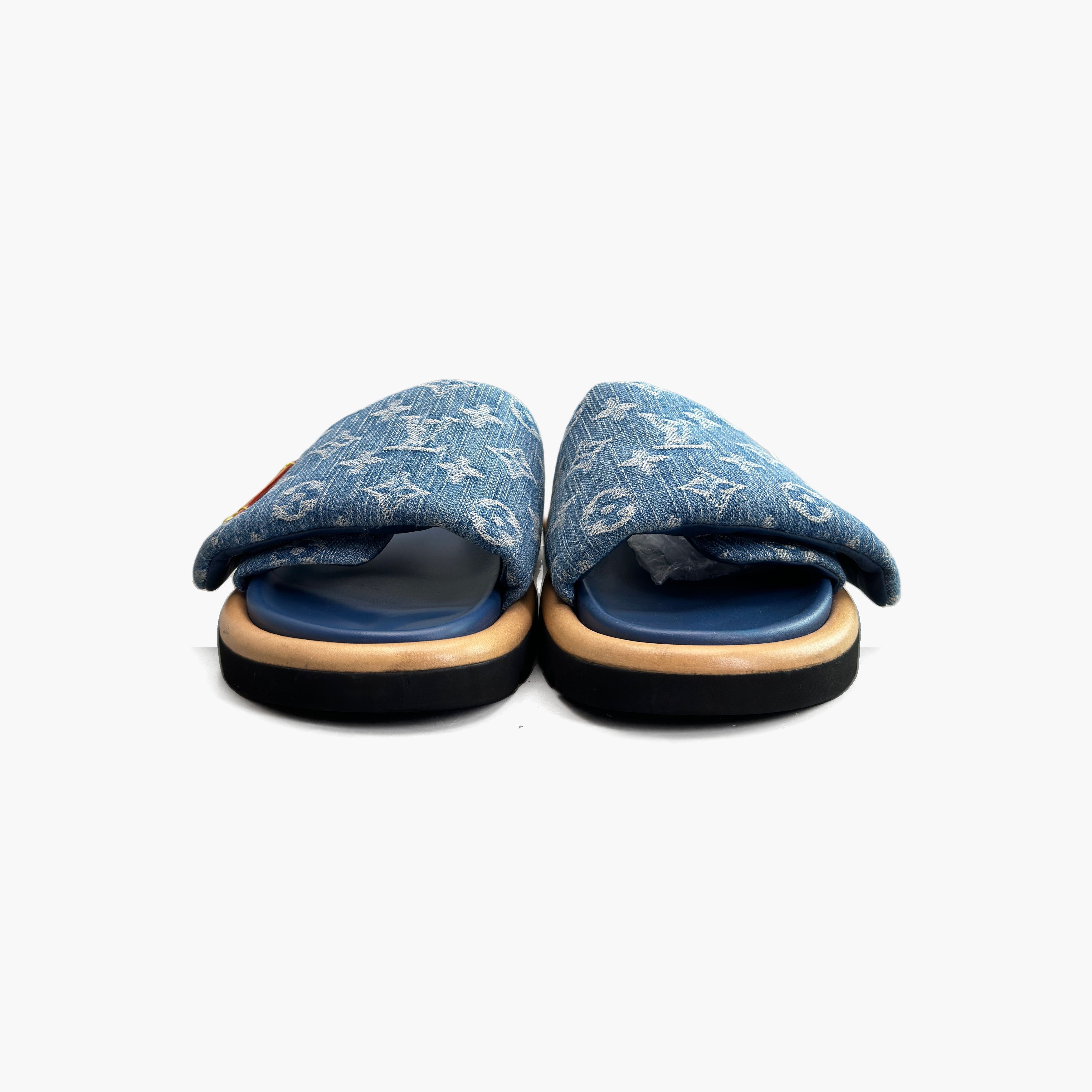 Louis Vuitton Louis Vuitton Monogram Denim Pool Pillow Sandals Size 37 Size US 7 / IT 37 - 5 Thumbnail