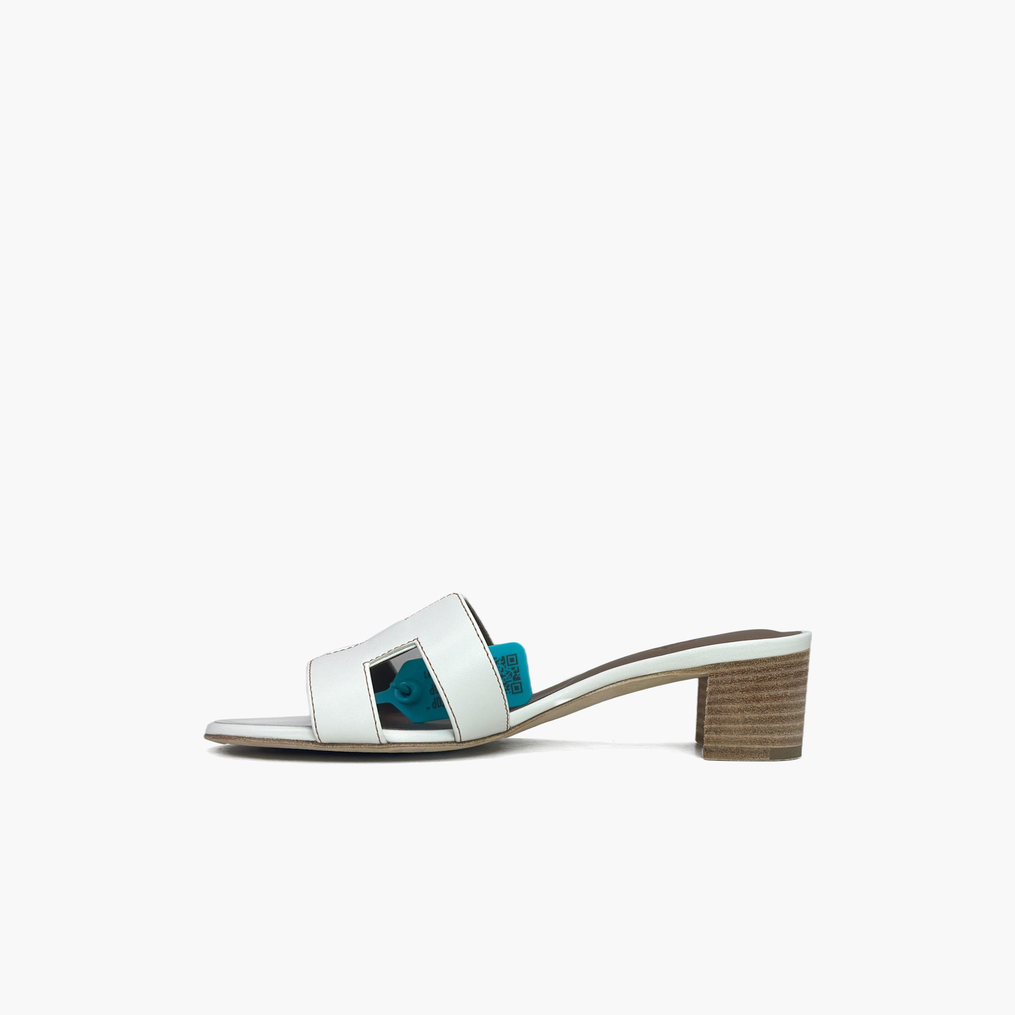 Hermes Hermes Oasis White Leather Sandals Size 35.5 Size US 5.5 / IT 35.5 - 3 Thumbnail