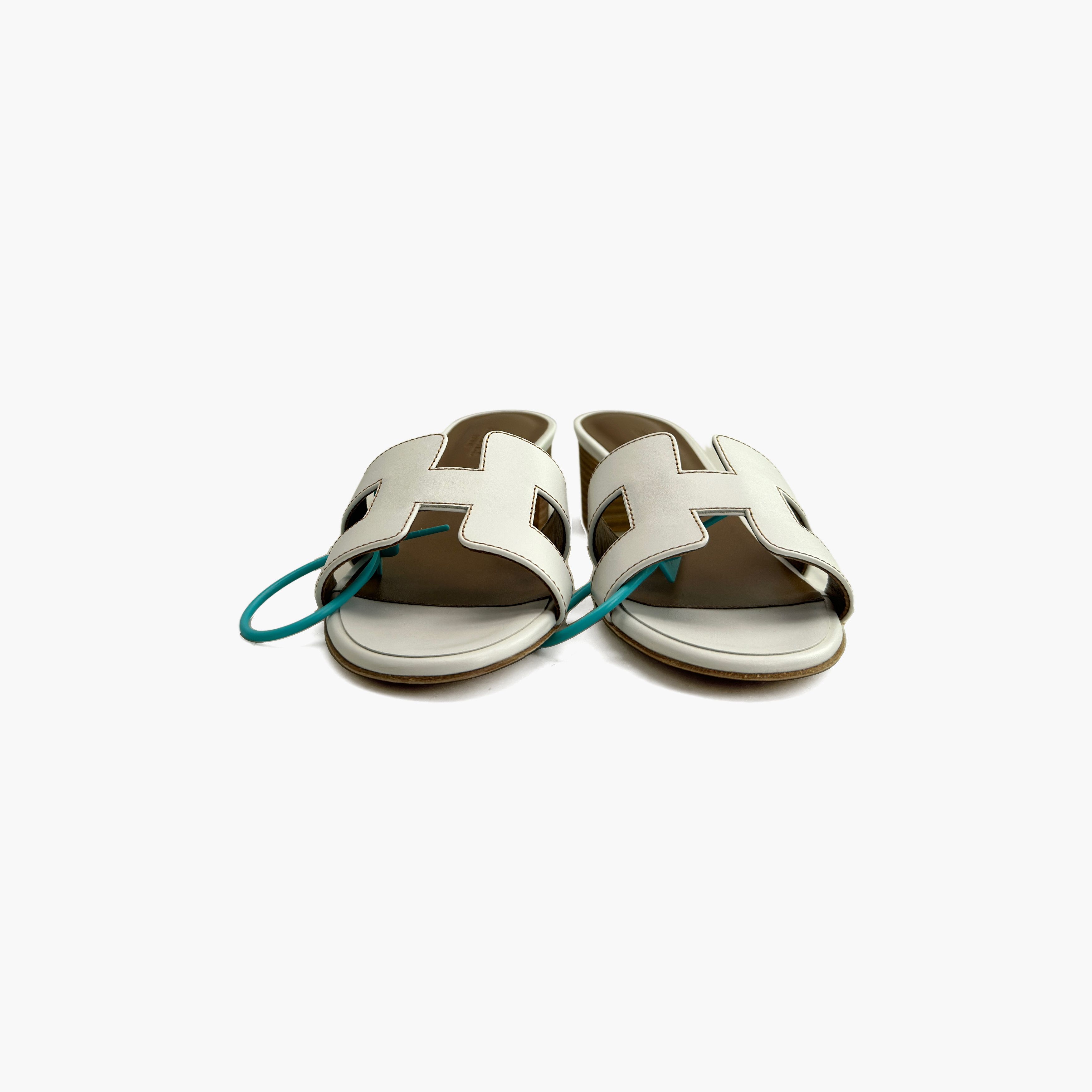 Hermes Hermes Oasis White Leather Sandals Size 35.5 Size US 5.5 / IT 35.5 - 5 Thumbnail