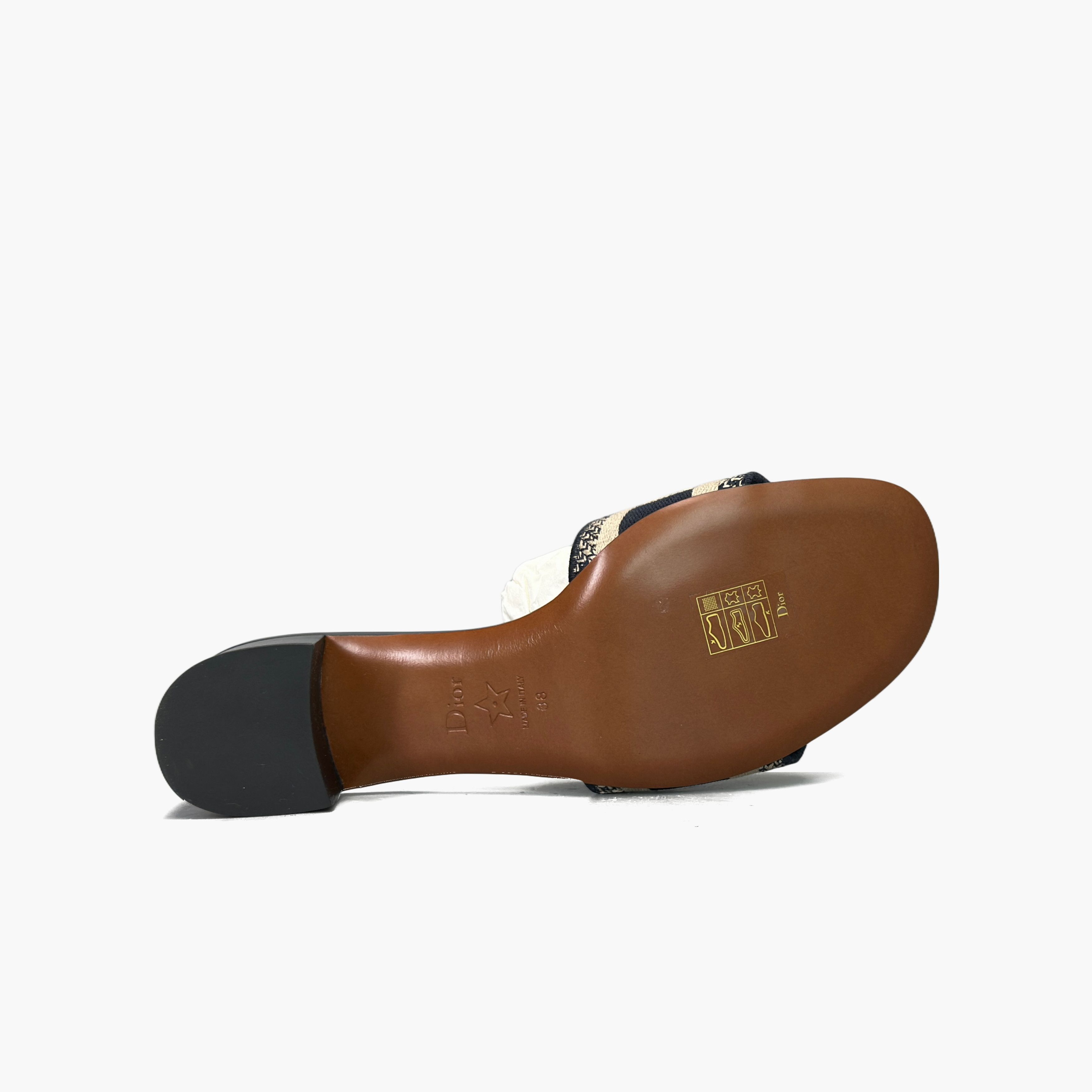 Dior Dior Dway Embroidered Slides Size 38 Size US 8 / IT 38 - 7 Thumbnail