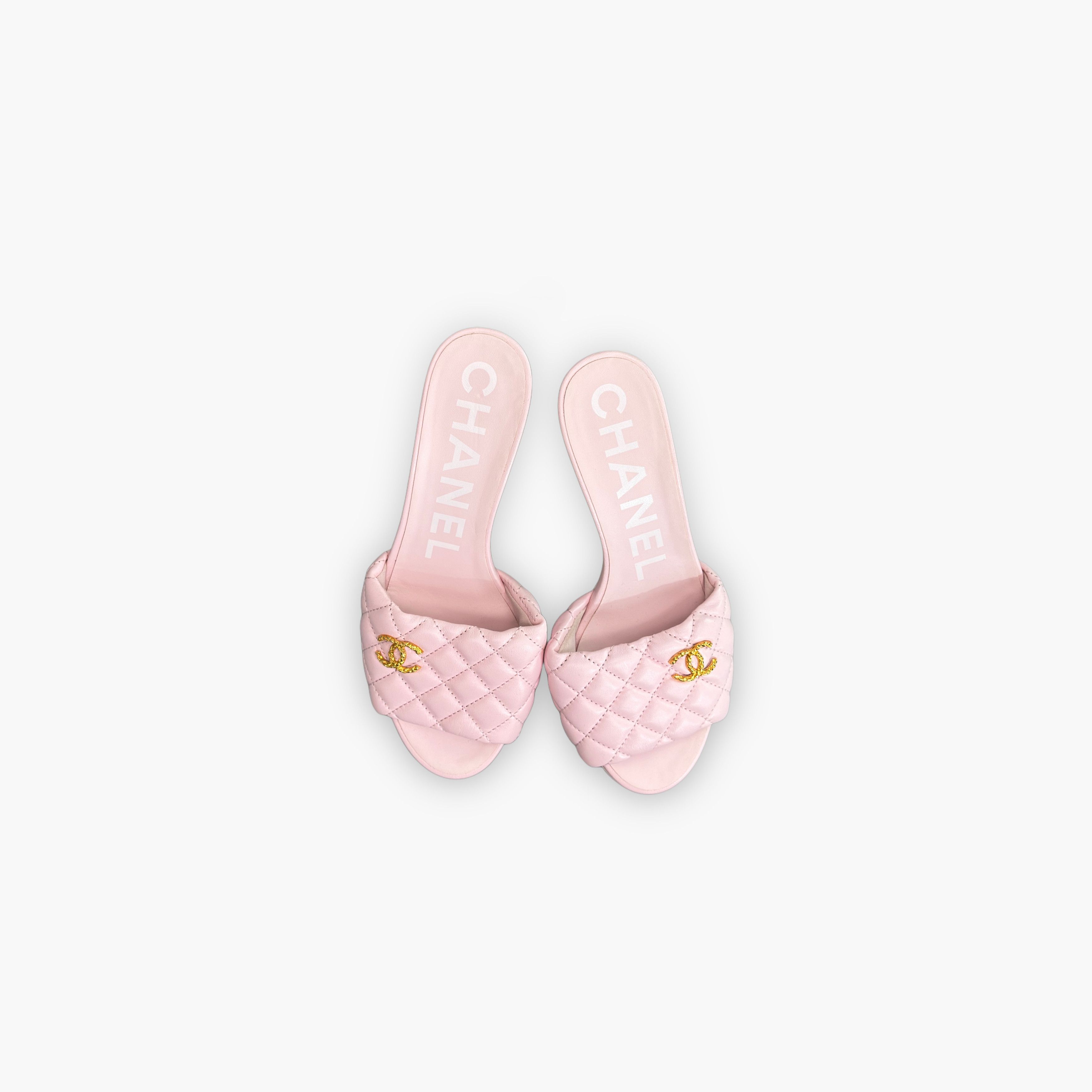 Chanel CHANEL Quilted CC Logo Sandals Size 37 Size US 7 / IT 37 - 9 Thumbnail