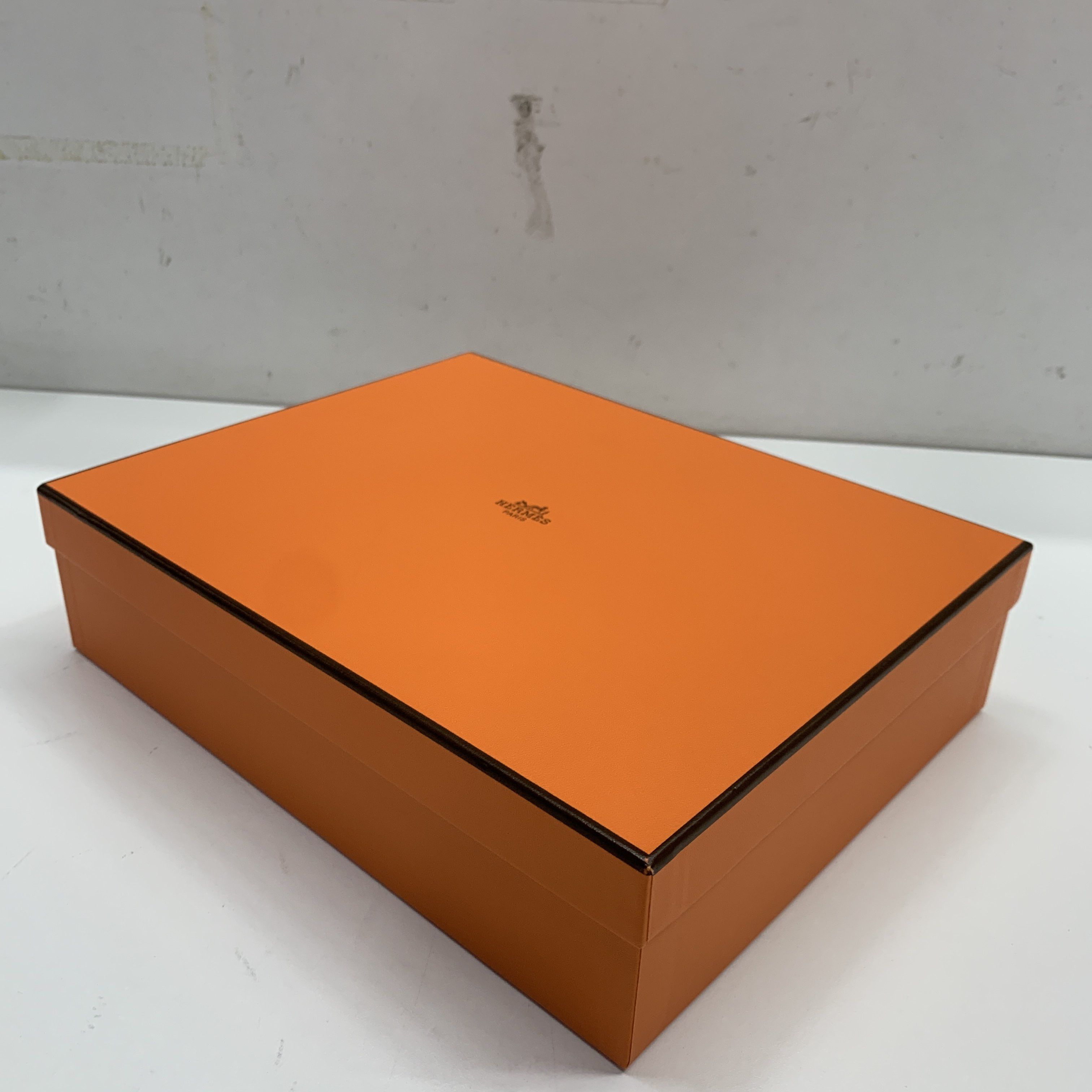 Hermes Hermes Oran H Leather Sandals Size 37.5 Size US 7.5 / IT 37.5 - 11 Thumbnail