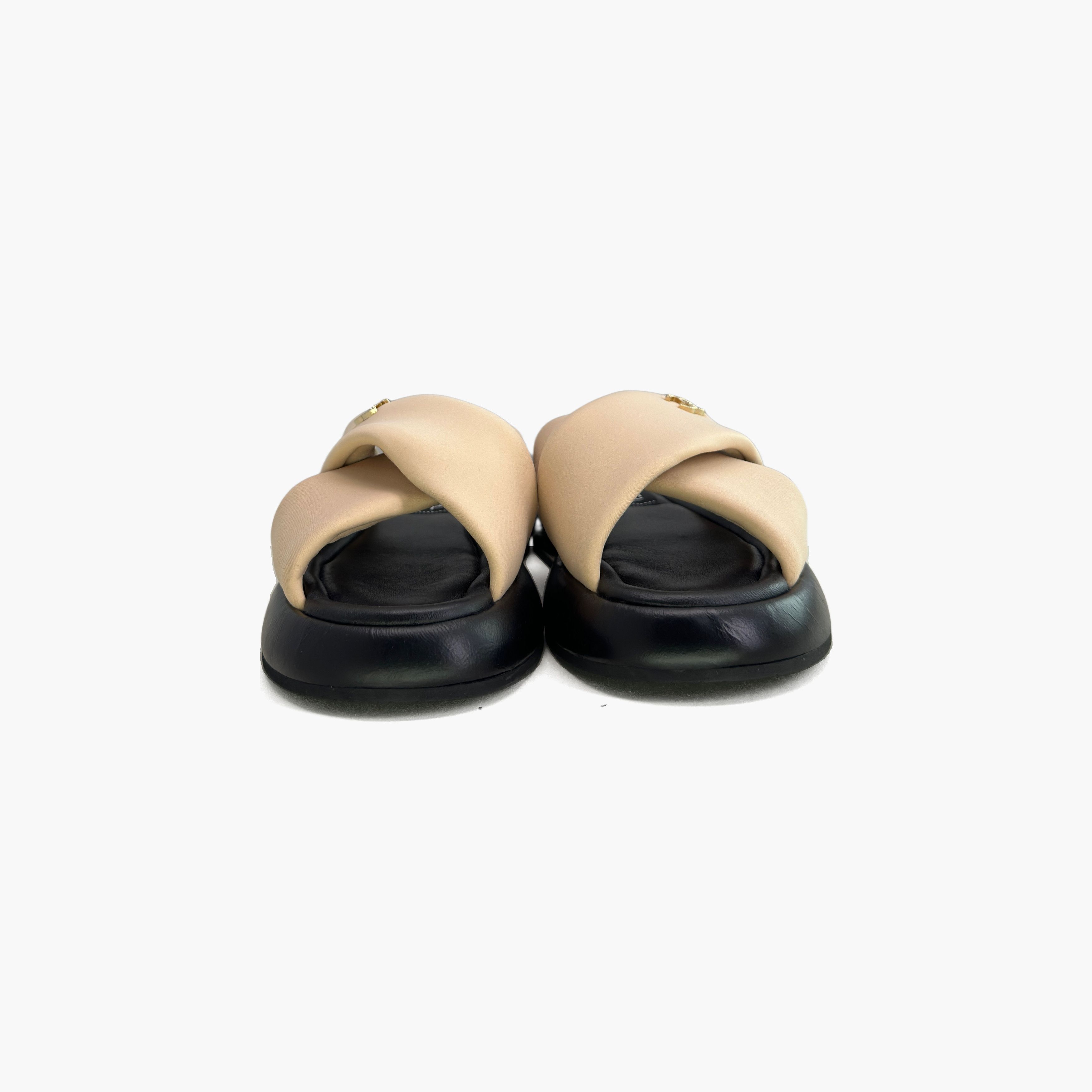 Chanel Chanel Leather Logo Slides Size 38 Size US 8 / IT 38 - 5 Thumbnail