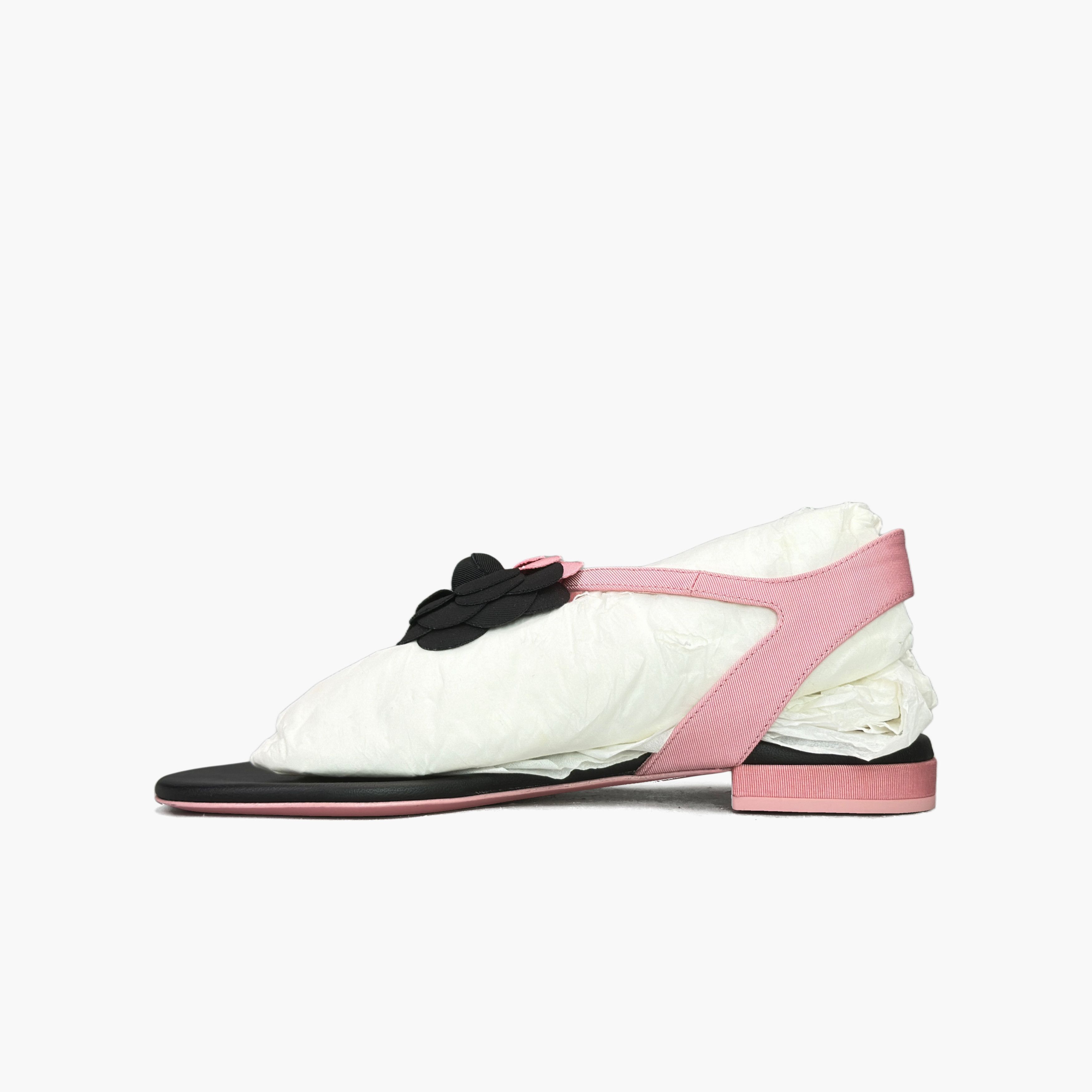 Chanel Chanel Camellia Flower Sandals Size 36.5 Size US 6.5 / IT 36.5 - 3 Thumbnail