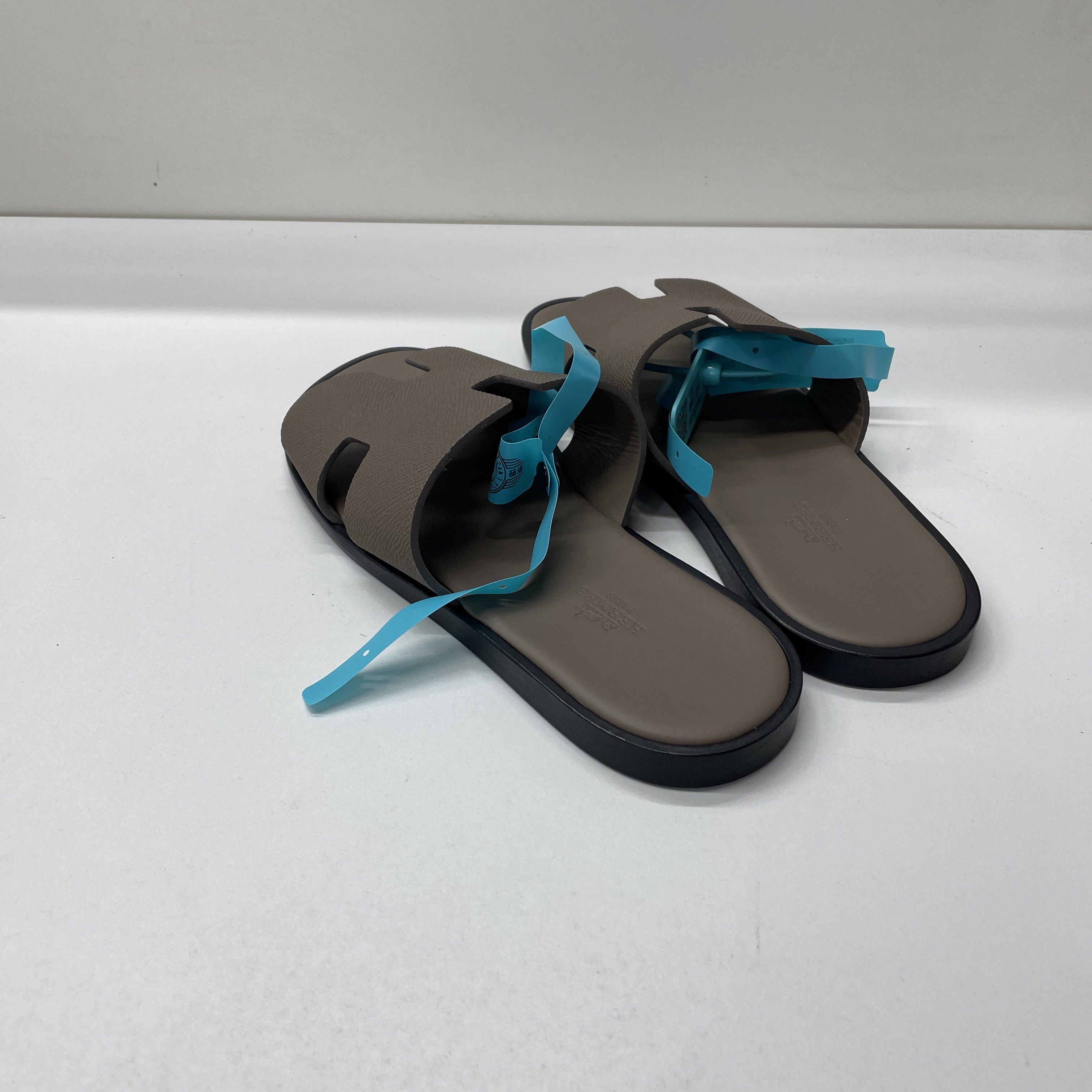 Hermes Hermès Izmir Leather Sandals Size 40 Size US 7 / EU 40 - 11 Thumbnail
