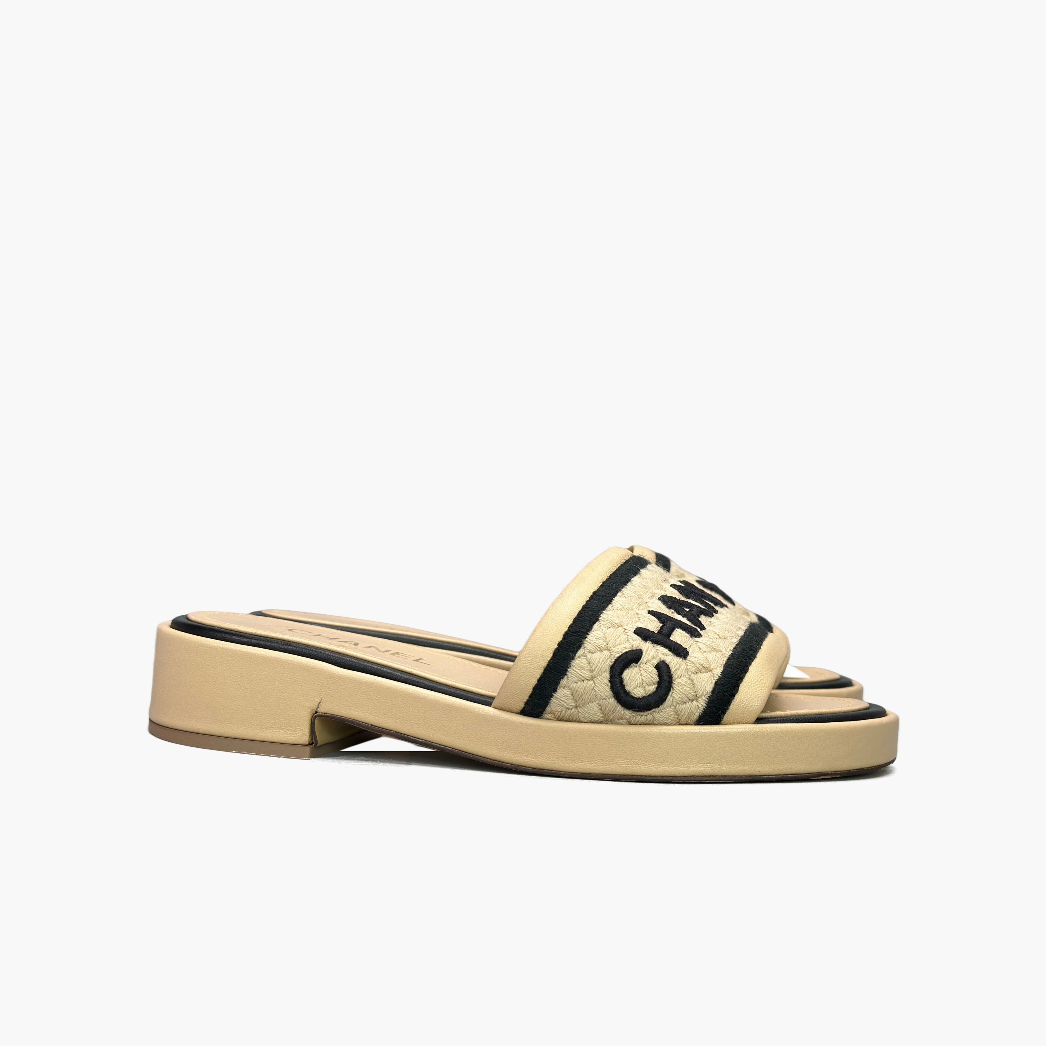 Chanel CHANEL Logo Slide Sandals Size 37.5 Size US 7.5 / IT 37.5 - 4 Thumbnail