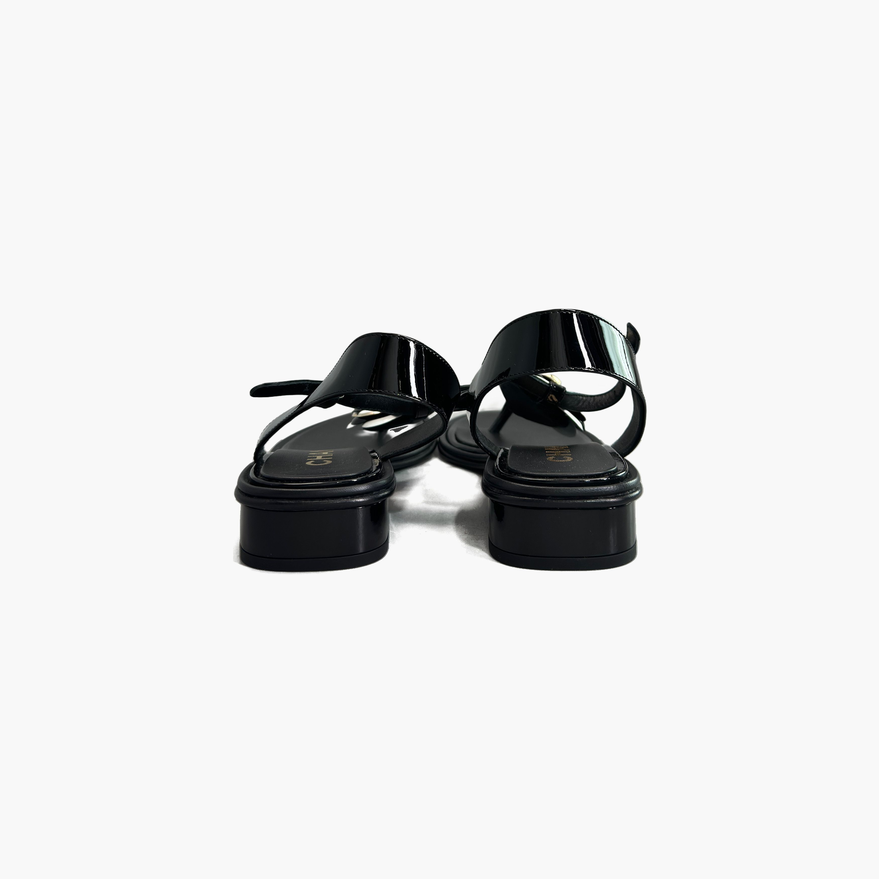 Chanel CHANEL Camellia Patent Leather Thong Sandals Size 37 Size US 7 / IT 37 - 6 Thumbnail