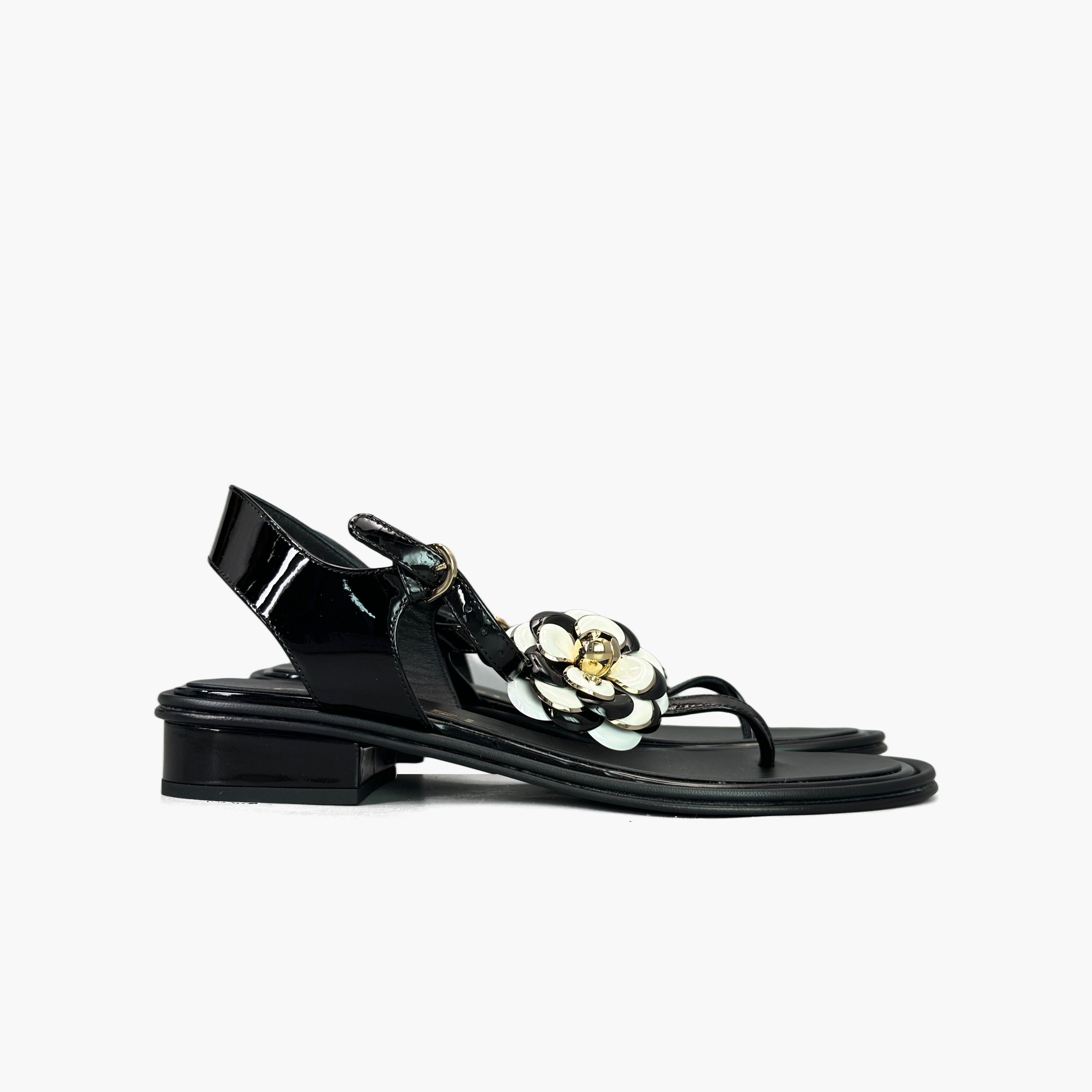 Chanel CHANEL Camellia Patent Leather Thong Sandals Size 37 Size US 7 / IT 37 - 4 Thumbnail