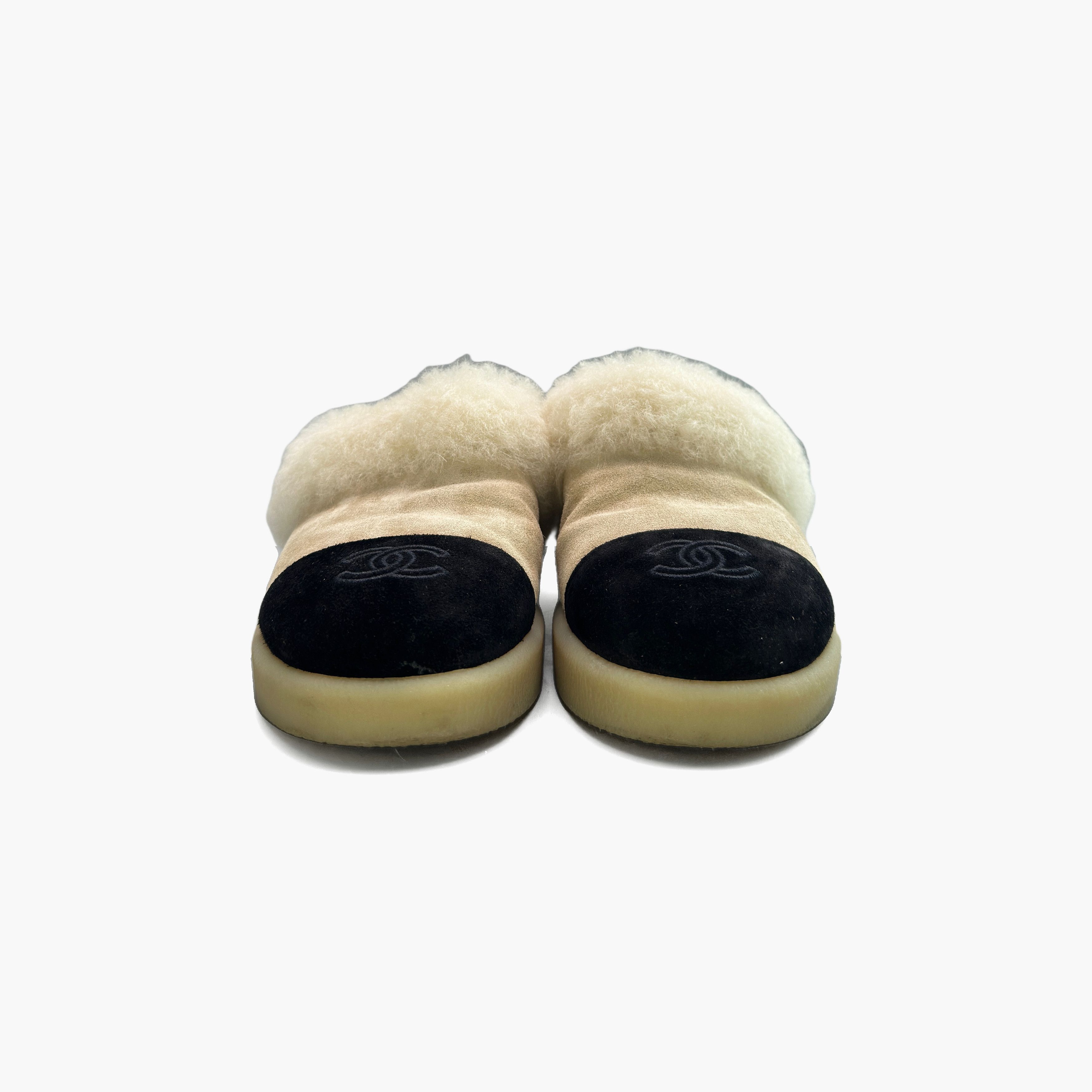 Chanel Chanel Shearling Mules Size 36 Size US 6 / IT 36 - 5 Thumbnail
