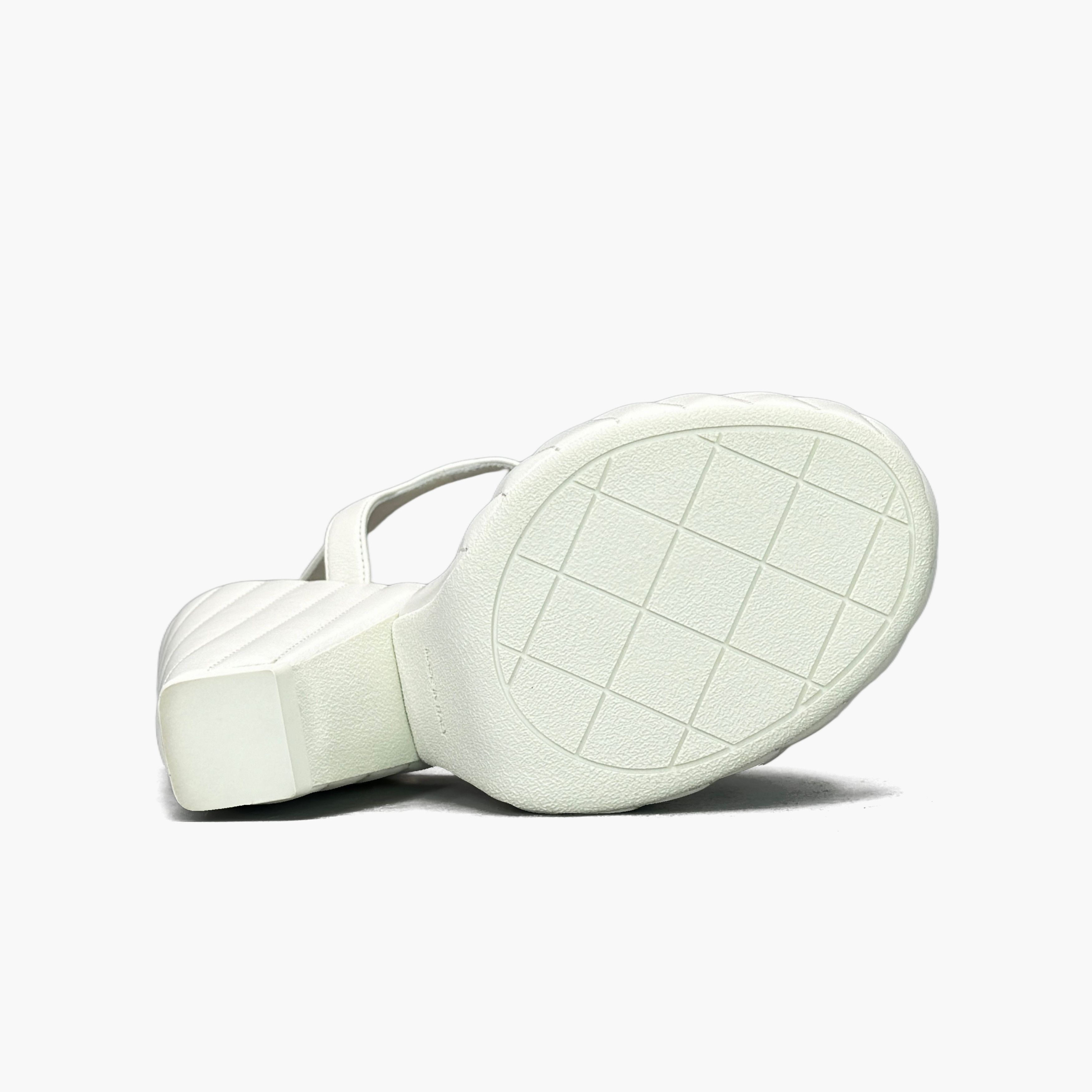 Chanel Chanel Quilted Leather Sandals Size 38 Size US 7 / IT 37 - 7 Thumbnail
