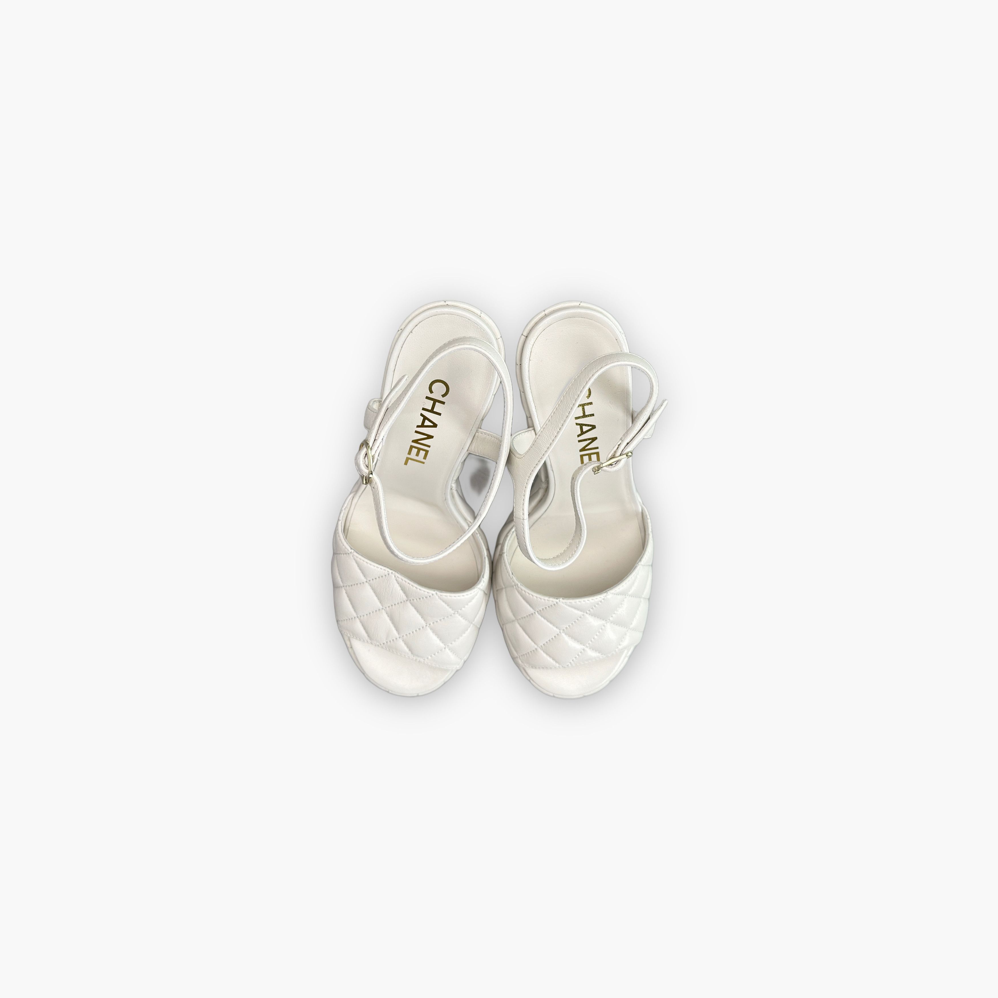 Chanel Chanel Quilted Leather Sandals Size 38 Size US 7 / IT 37 - 9 Thumbnail