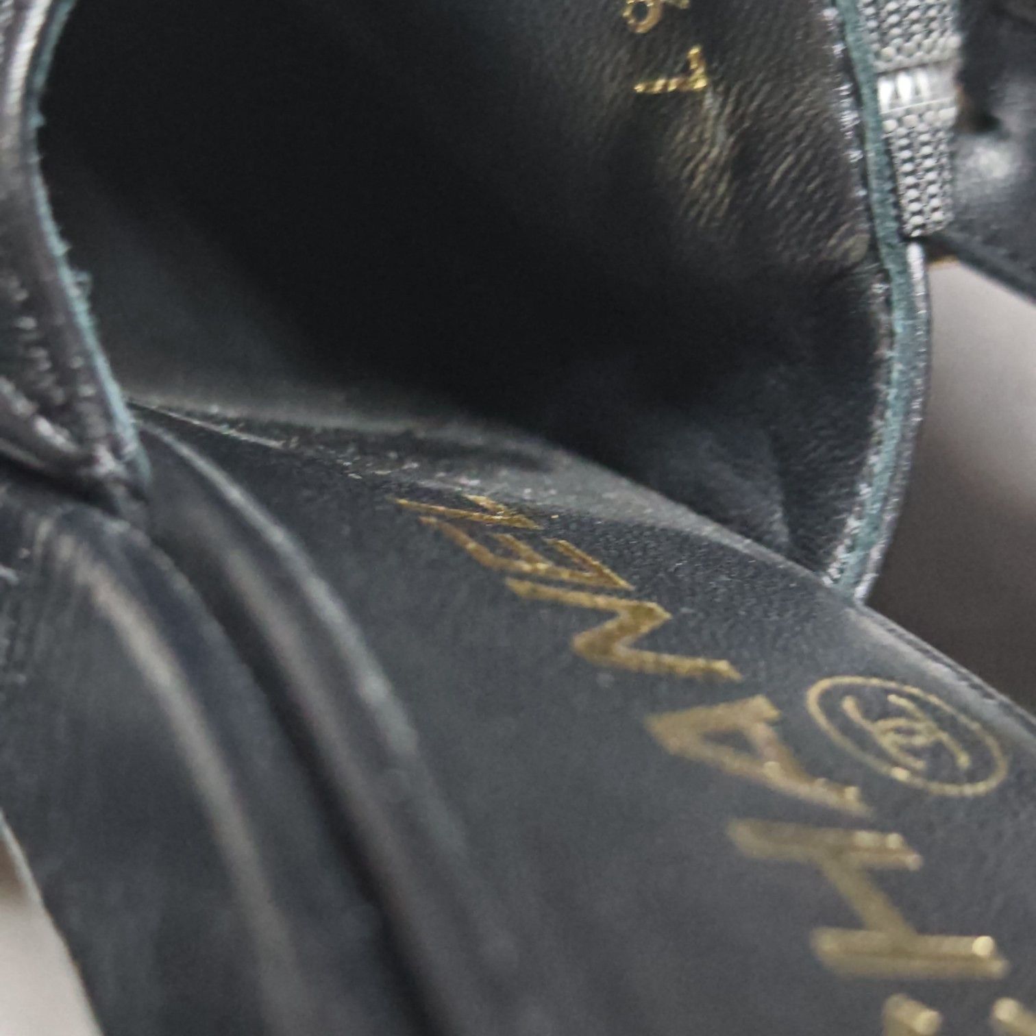 Chanel Chanel Quilted Leather Platform Sandals Size 35.5 Size US 5.5 / IT 35.5 - 11 Thumbnail