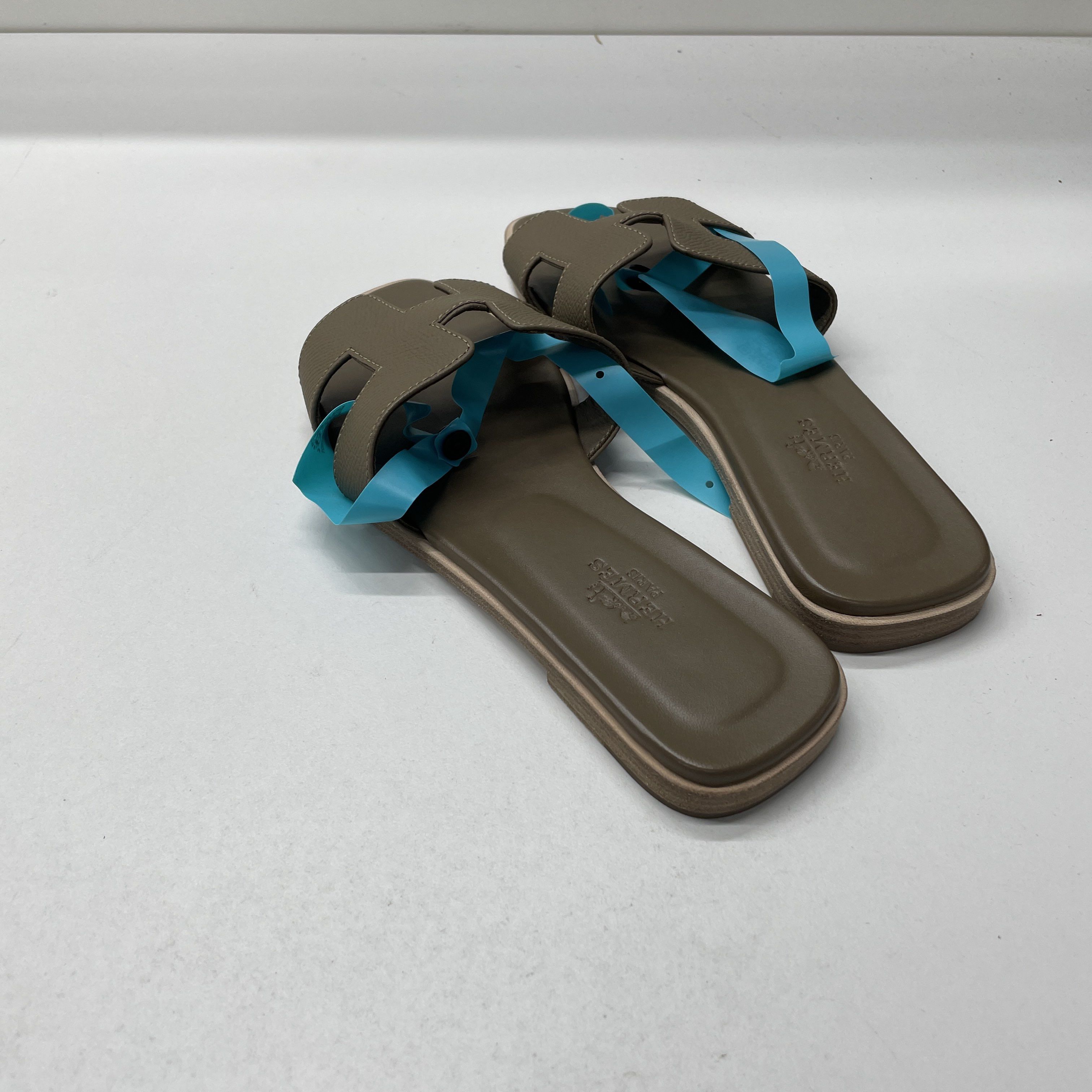 Hermes Hermès Oran Sandals Size 36.5 Size US 6.5 / IT 36.5 - 11 Thumbnail