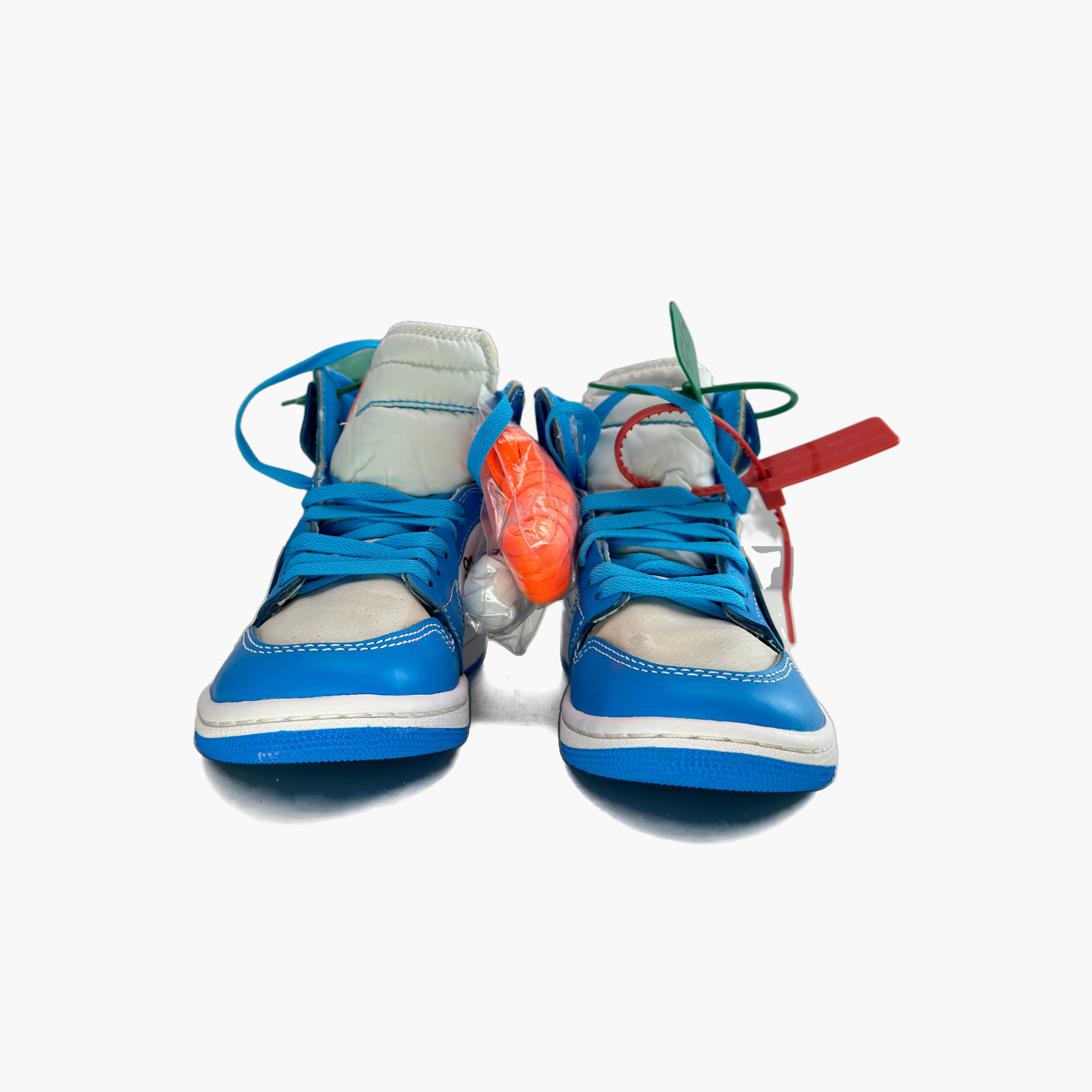 Jordan Brand Off-White x Jordan Air Jordan 1 UNC Sneakers Size 5.5 Size US 5.5 / EU 38 - 5 Thumbnail