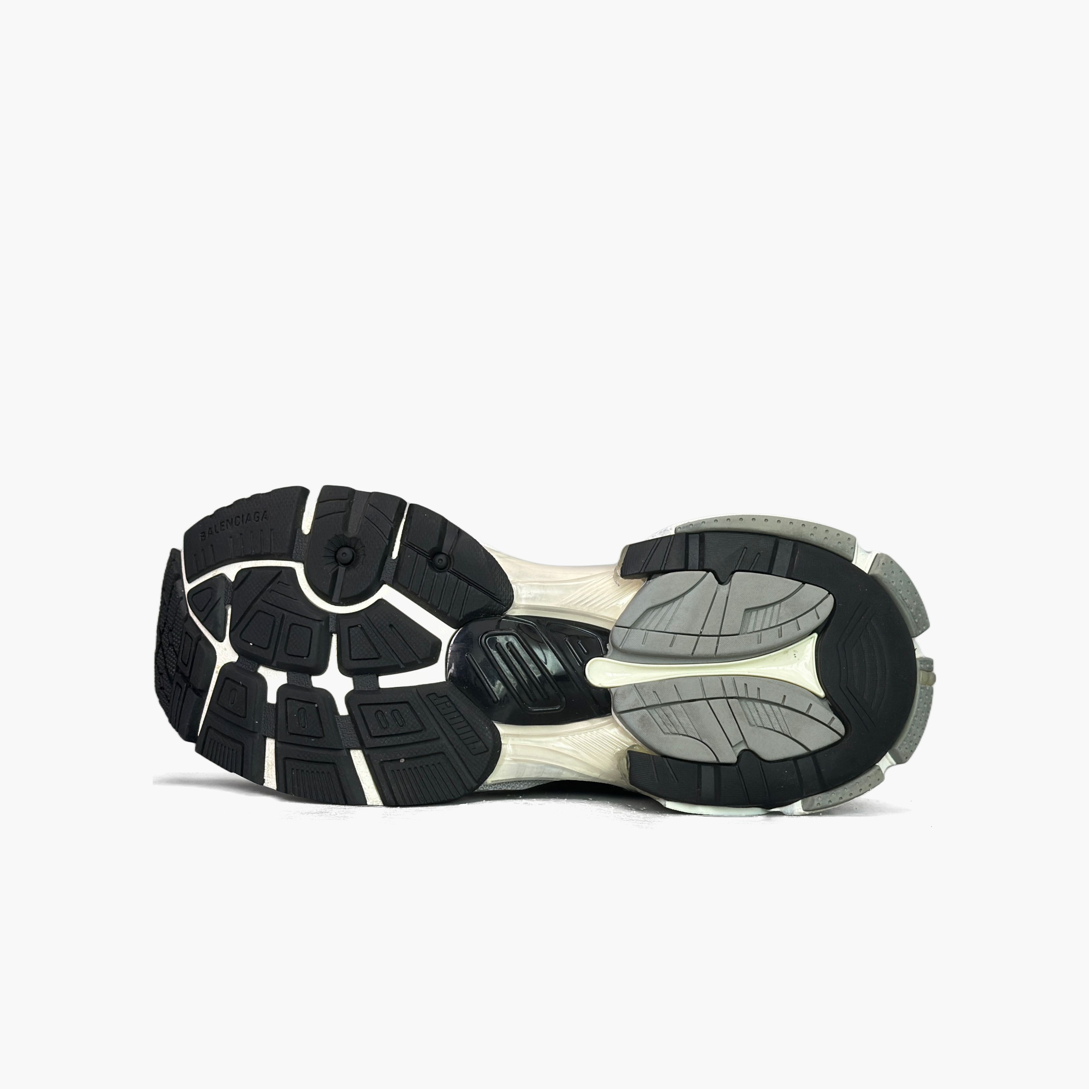 Balenciaga Balenciaga Runner Sneakers Size 39 Size US 9 / IT 39 - 8 Thumbnail